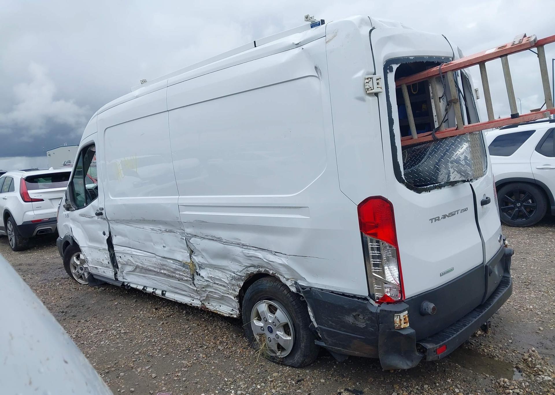2017 FORD transit t-250