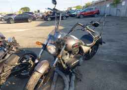 2016 VICTORY MOTORCYCLES GUNNER