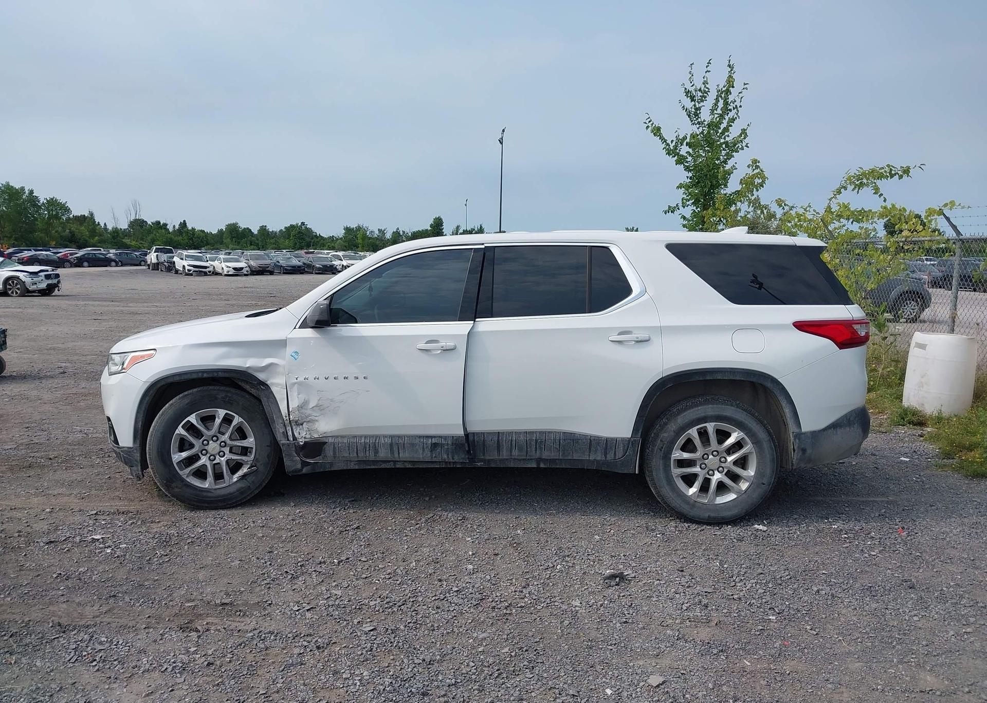 2021 CHEVROLET TRAVERSE LS