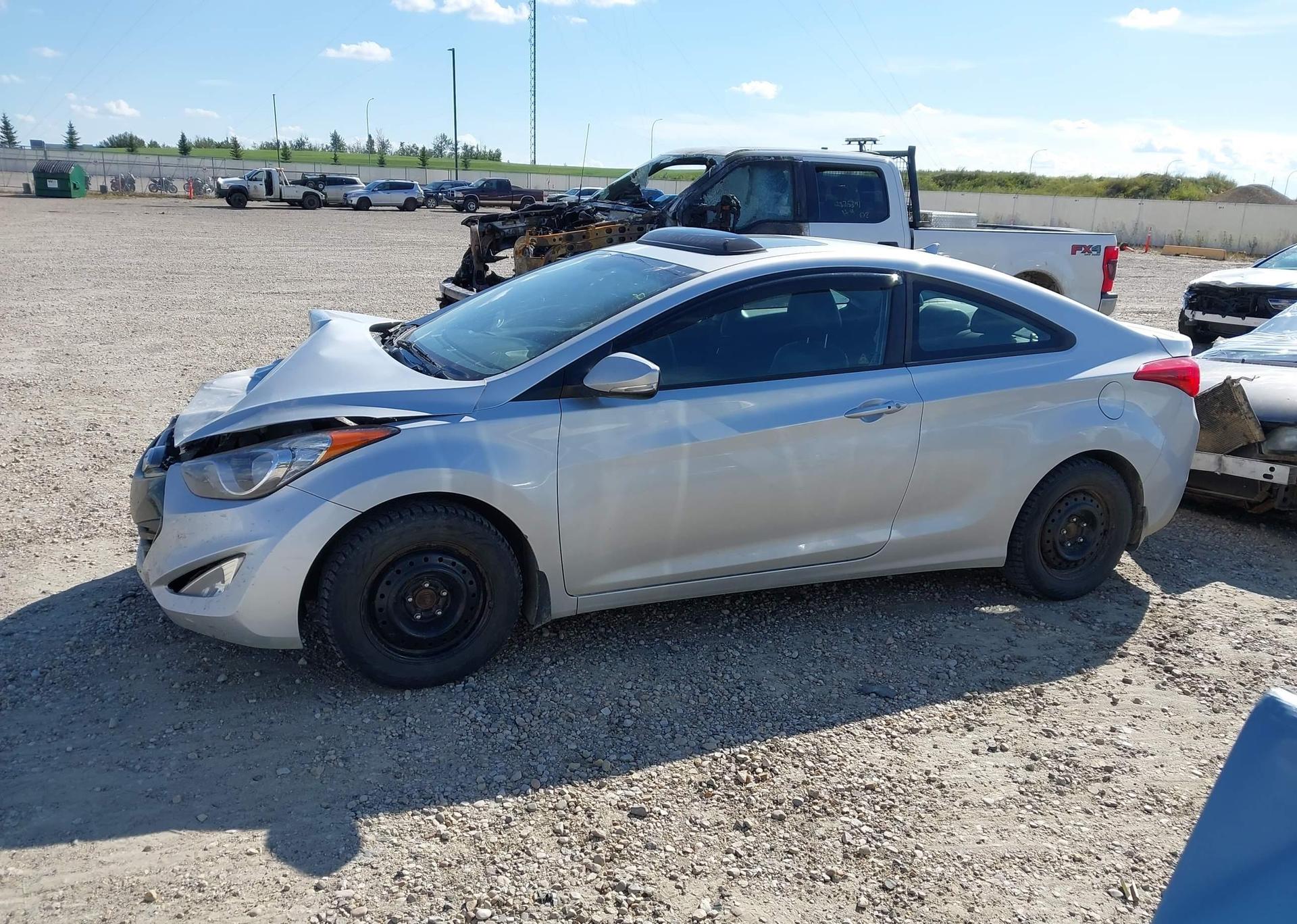 2013 HYUNDAI elantra se