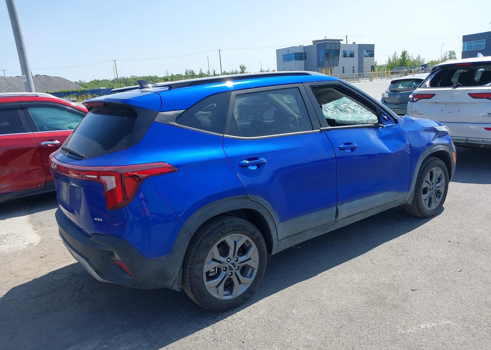 2025 KIA SELTOS LX