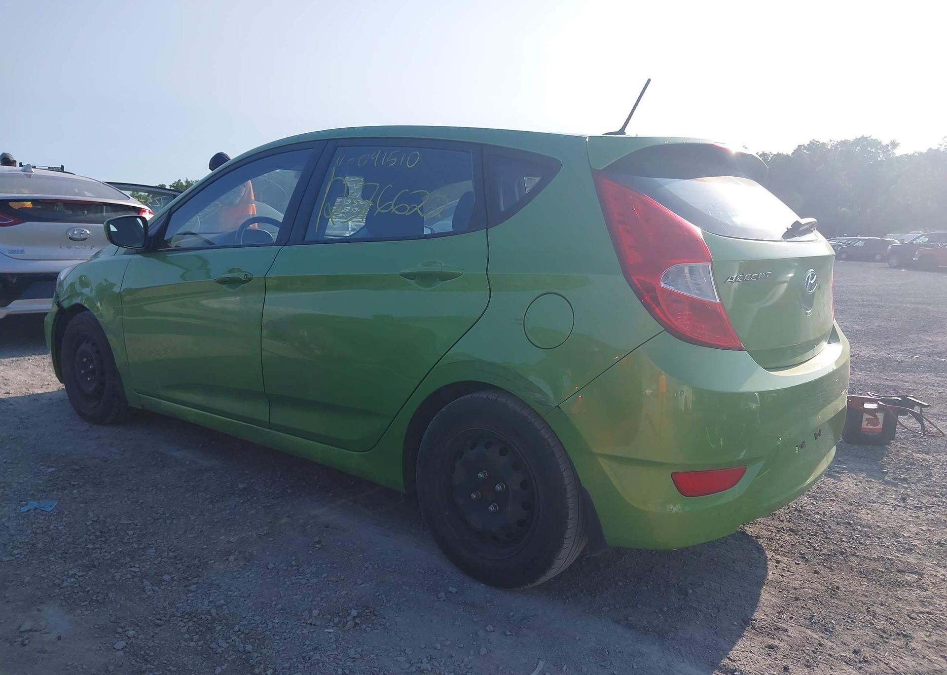 2013 HYUNDAI ACCENT GL