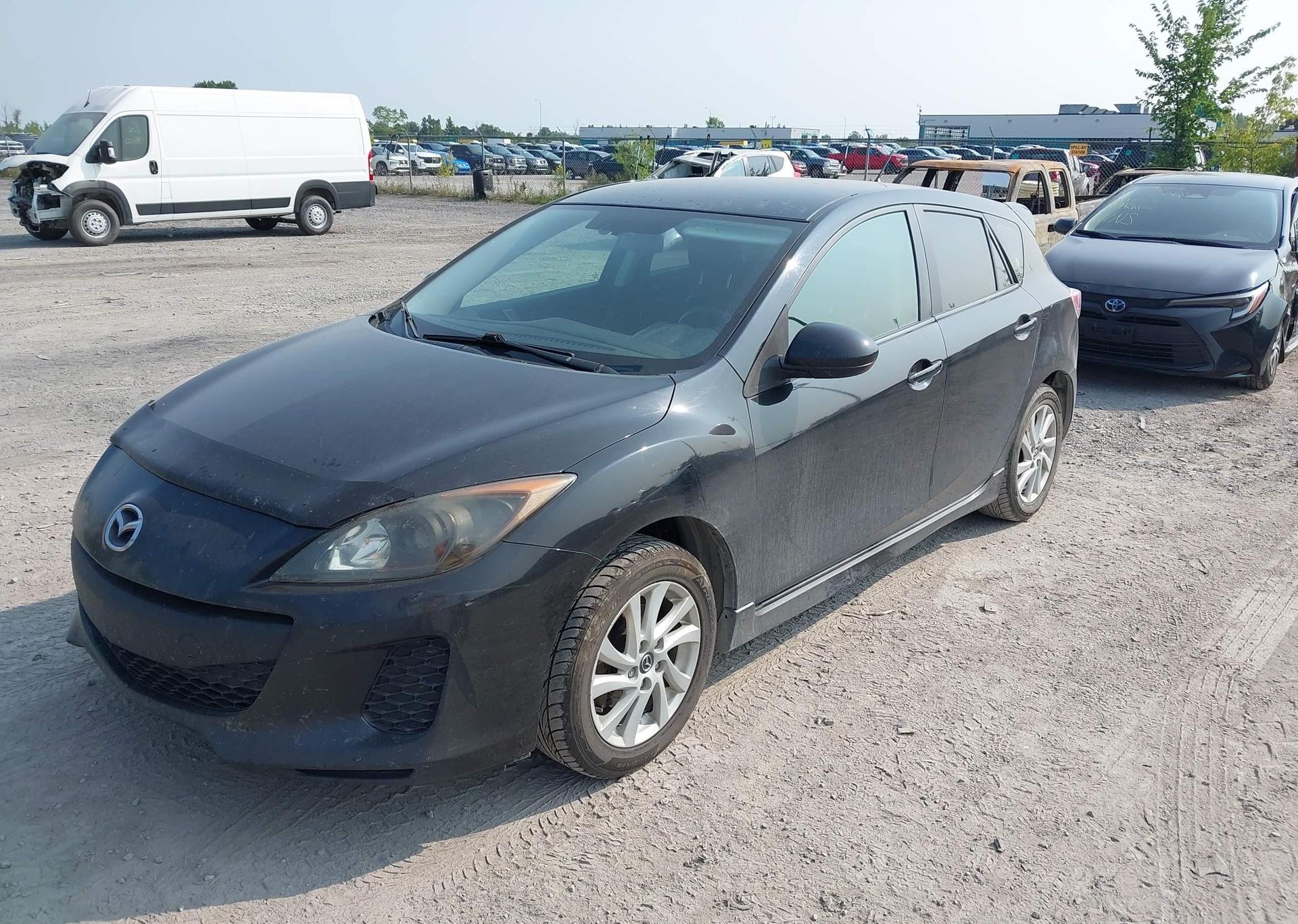 2013 MAZDA MAZDA3 GS-SKY