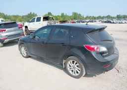 2013 MAZDA MAZDA3 GS-SKY