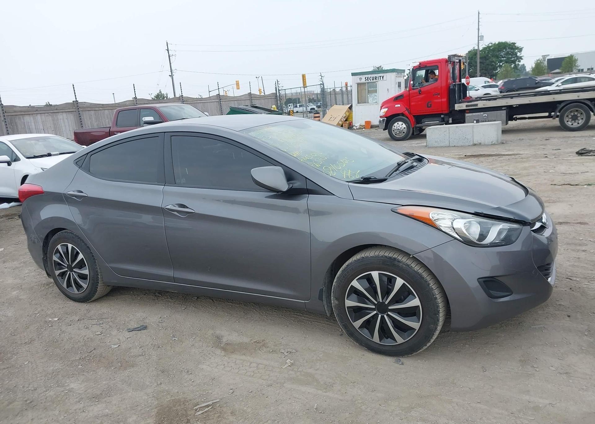 2012 HYUNDAI ELANTRA GL