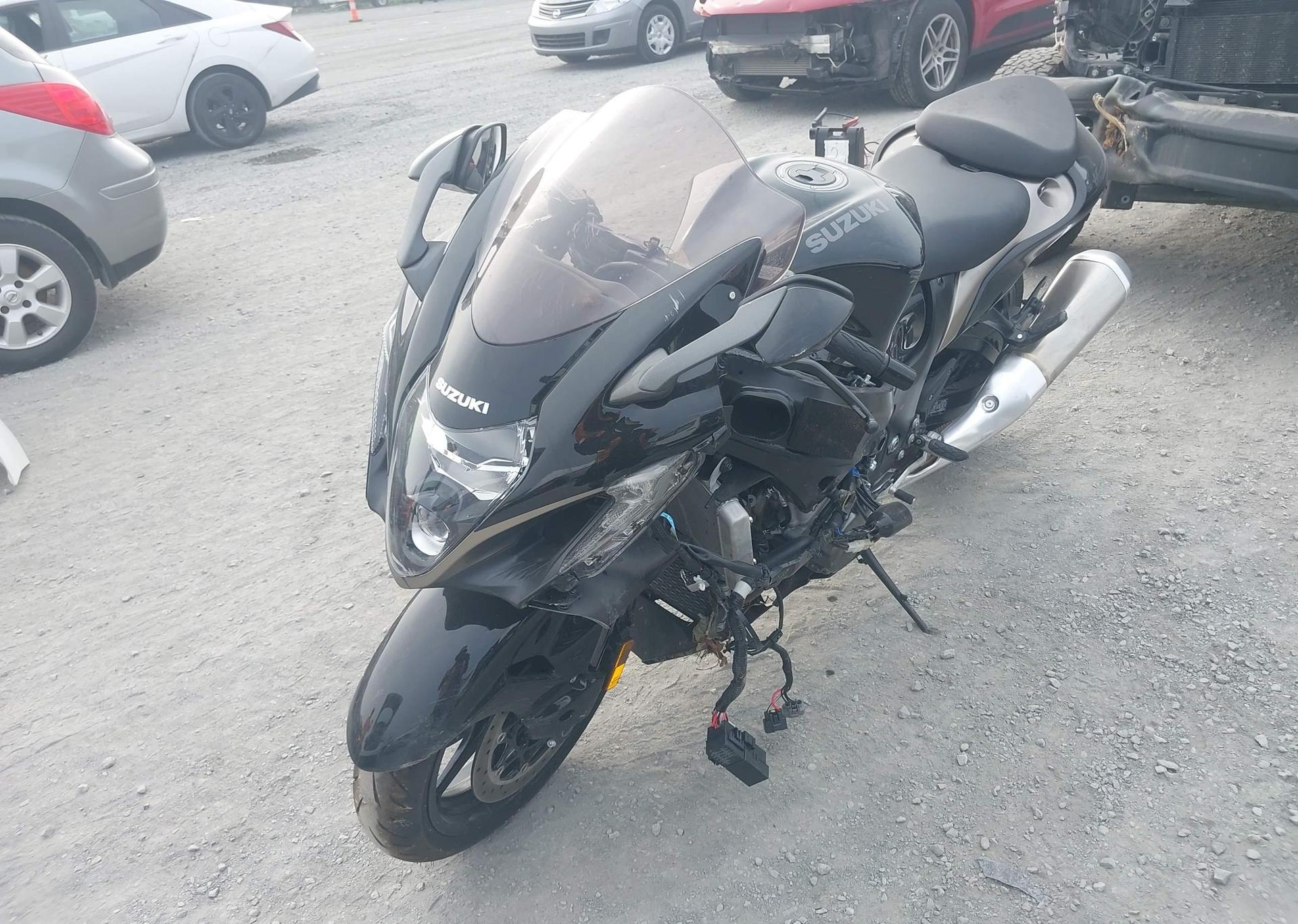 2025 SUZUKI GSX1300 RR