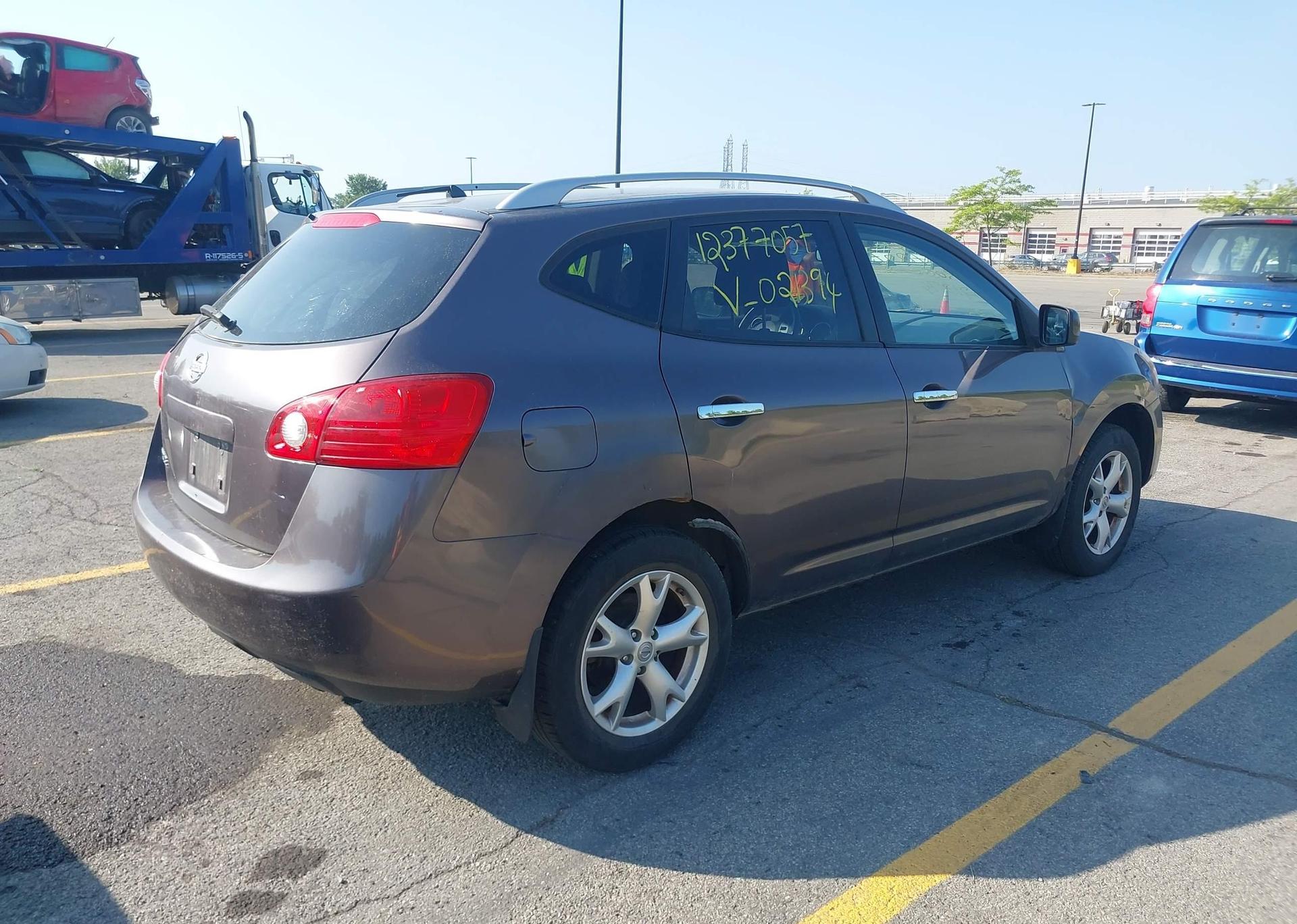 2010 NISSAN ROGUE S