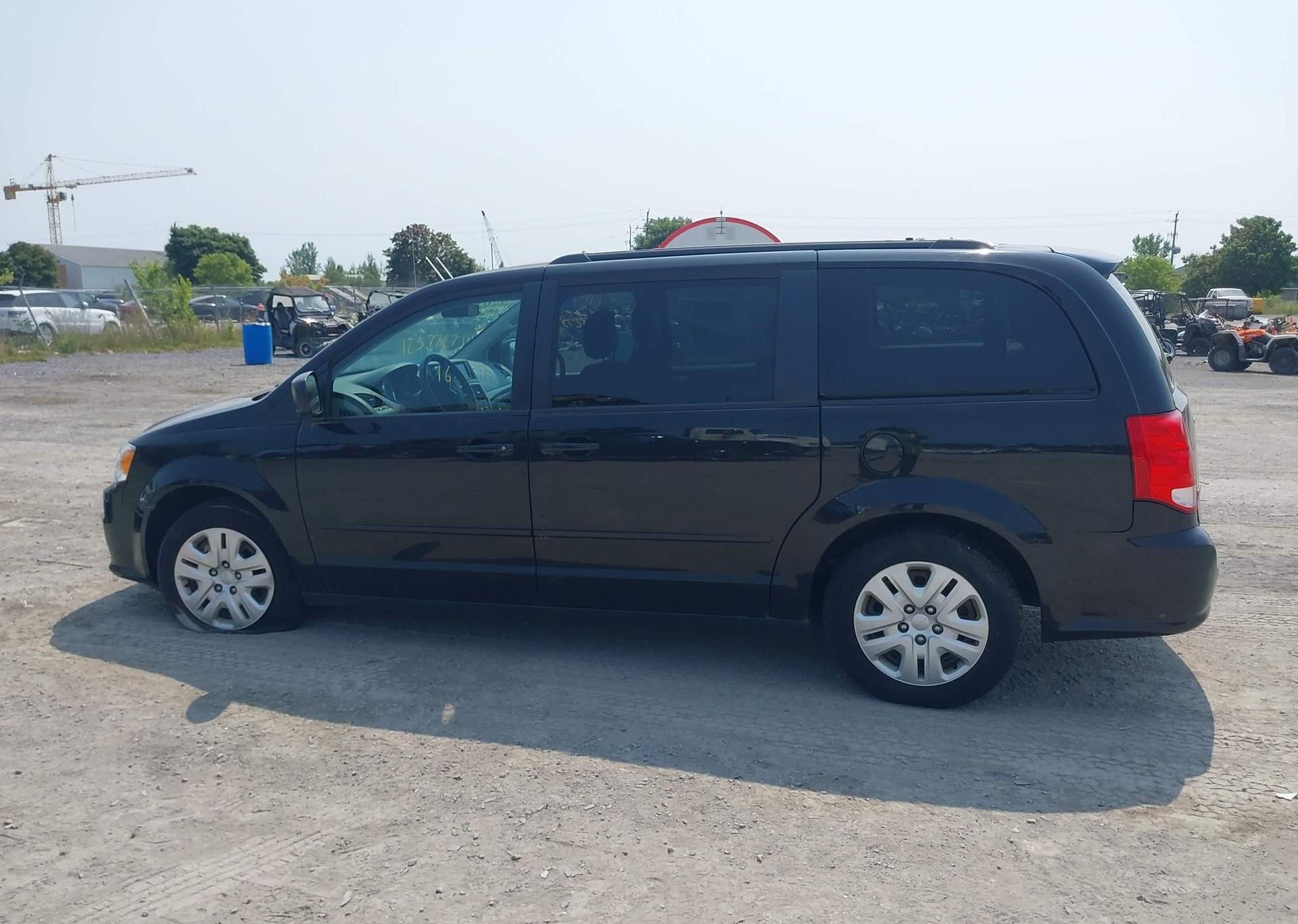 2016 DODGE GRAND CARAVAN SE