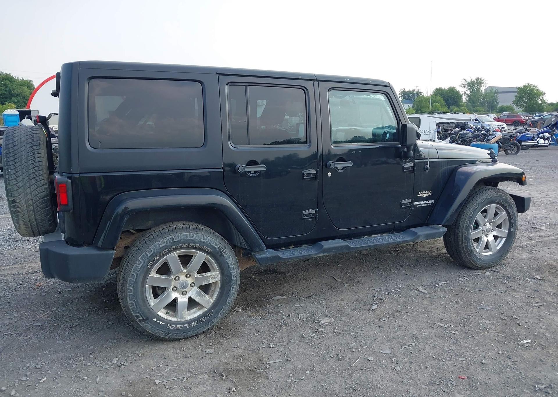 2012 JEEP WRANGLER UNLIMITED SAHARA