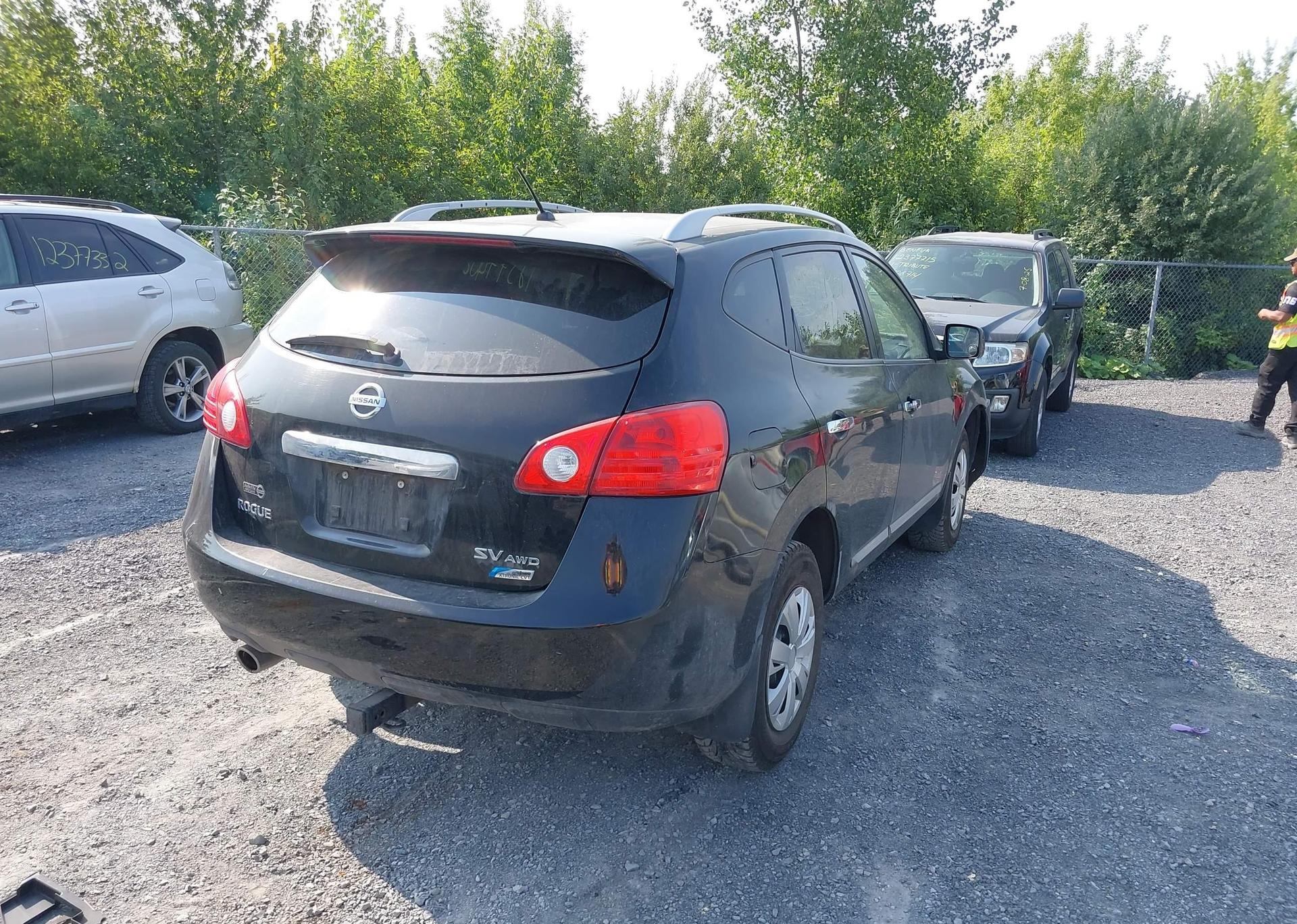 2011 NISSAN ROGUE S