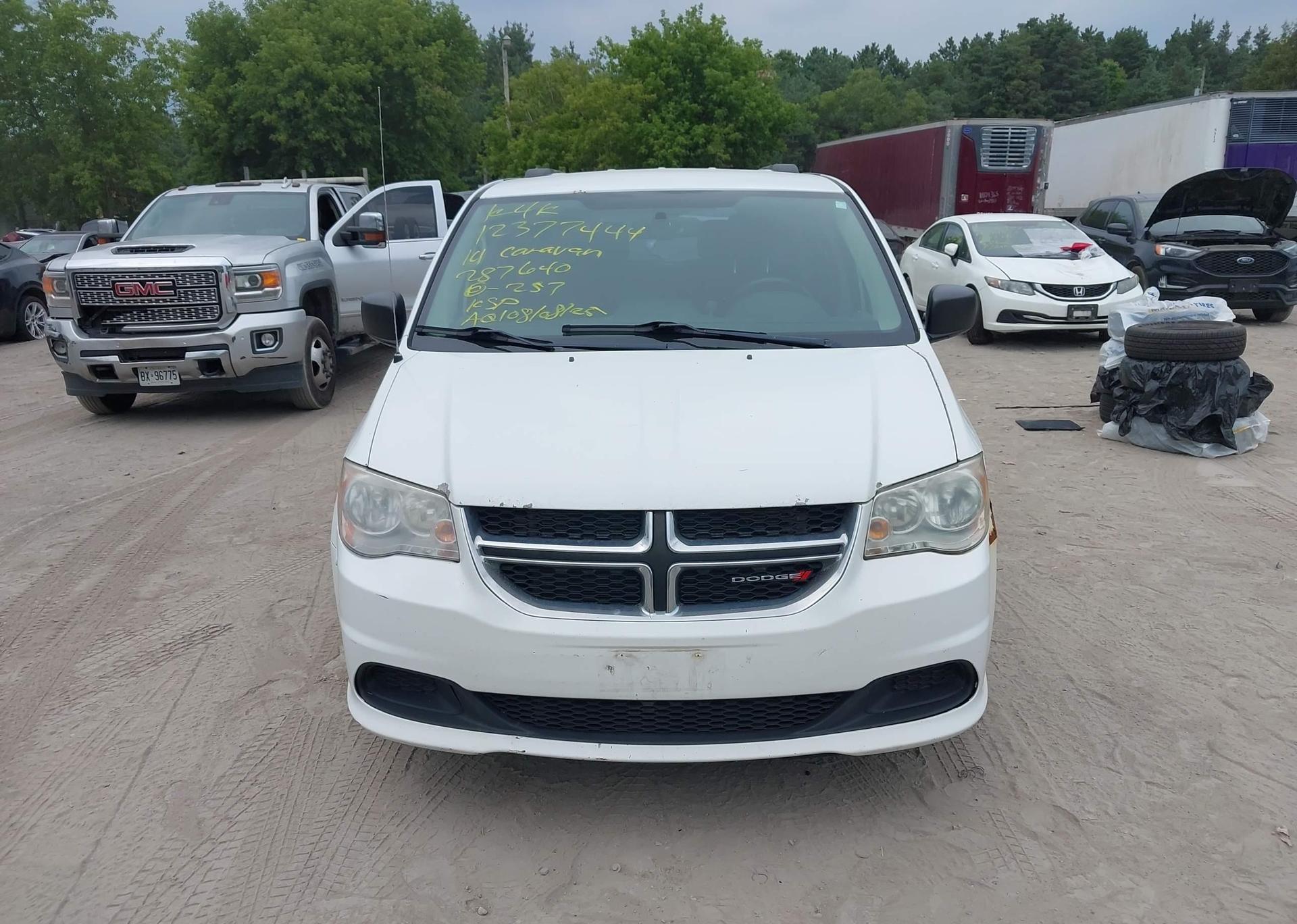 2014 DODGE GRAND CARAVAN SE