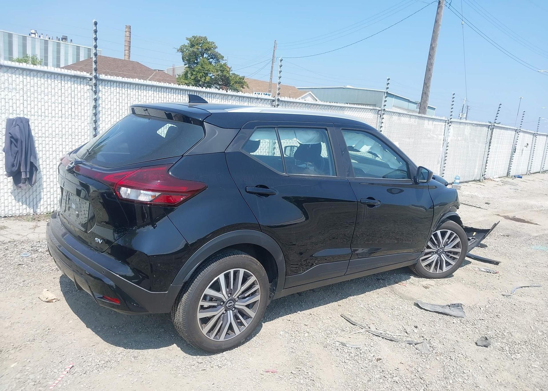 2023 NISSAN KICKS SV