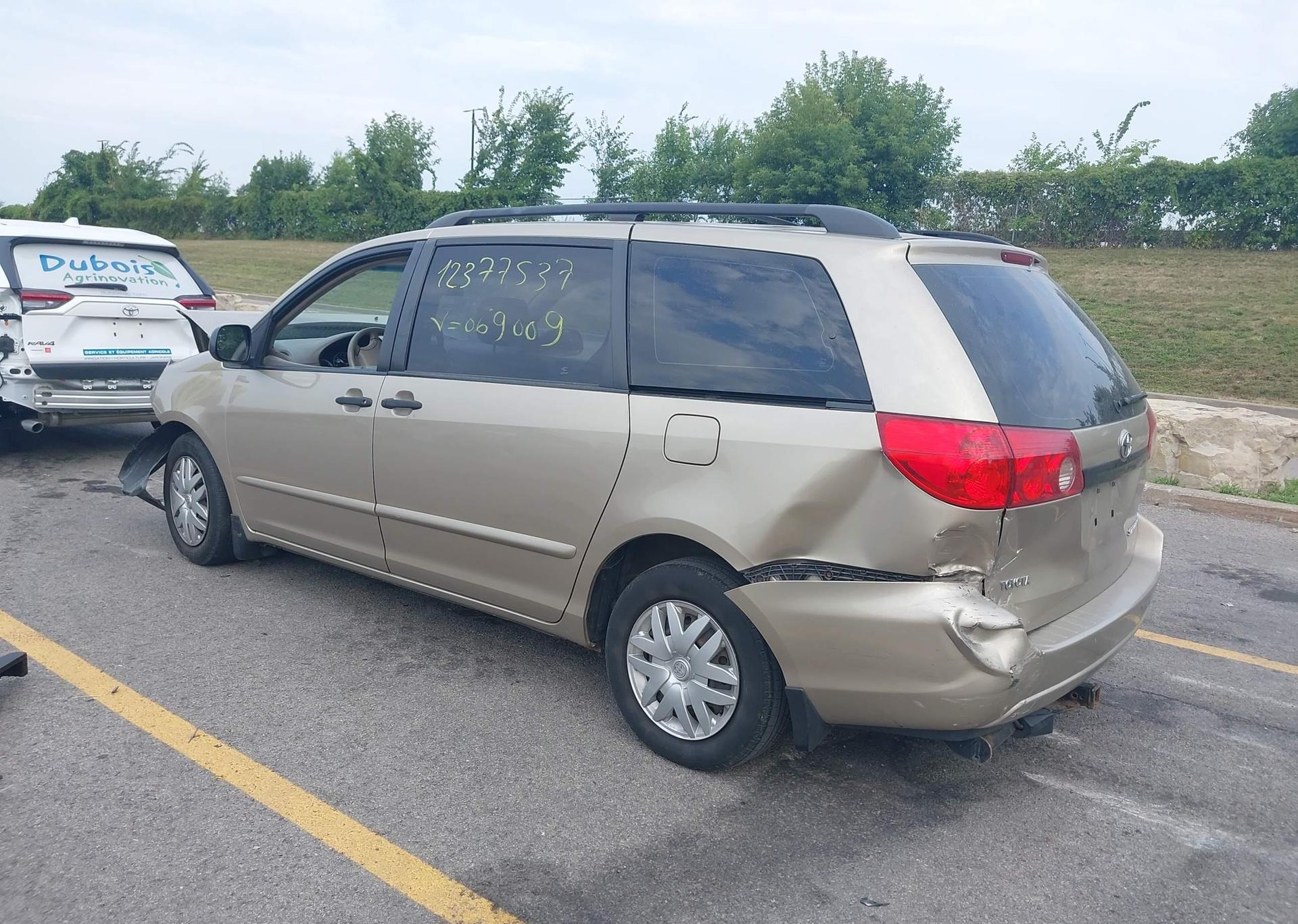 2007 TOYOTA SIENNA CE