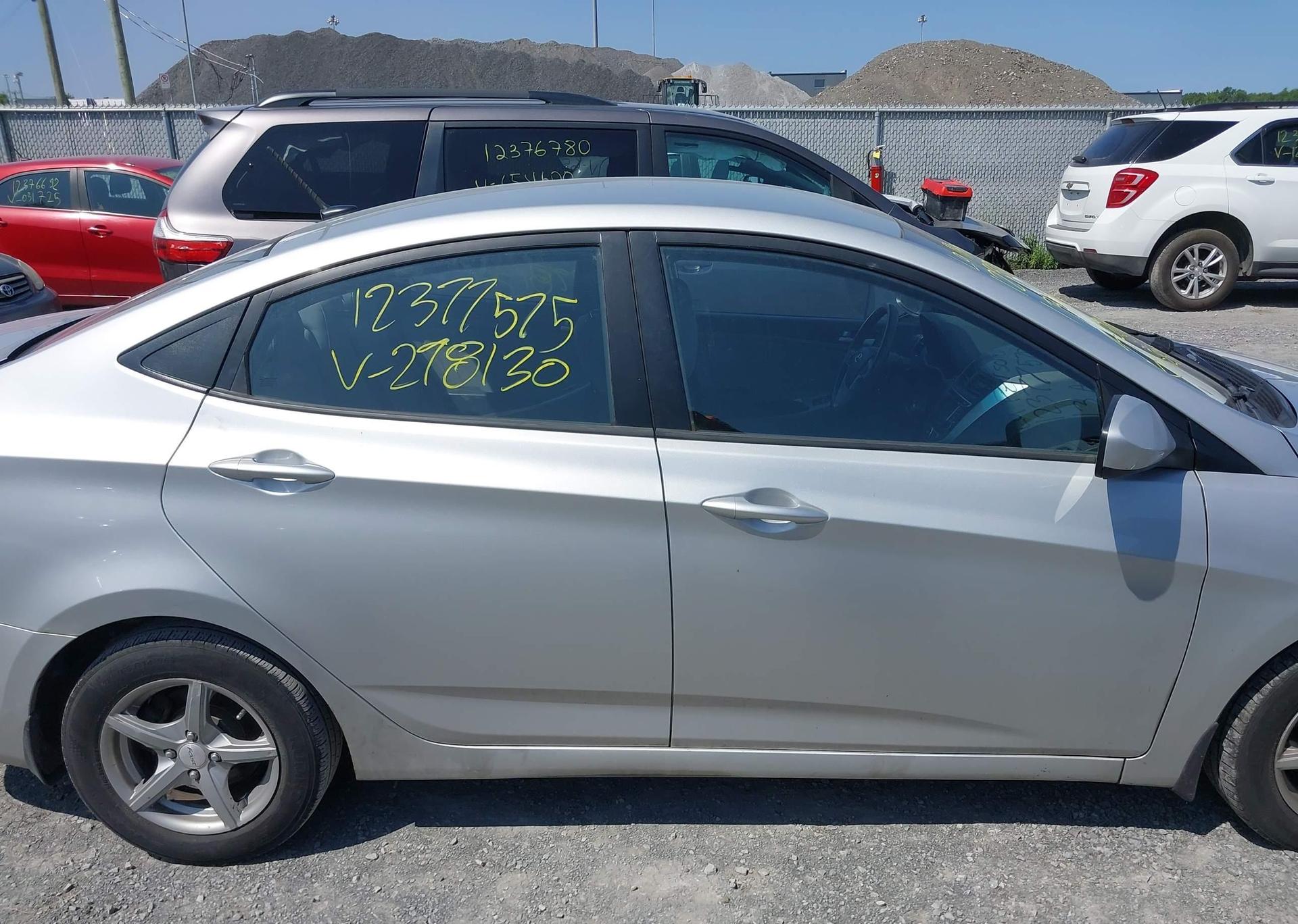 2013 HYUNDAI ACCENT GLS