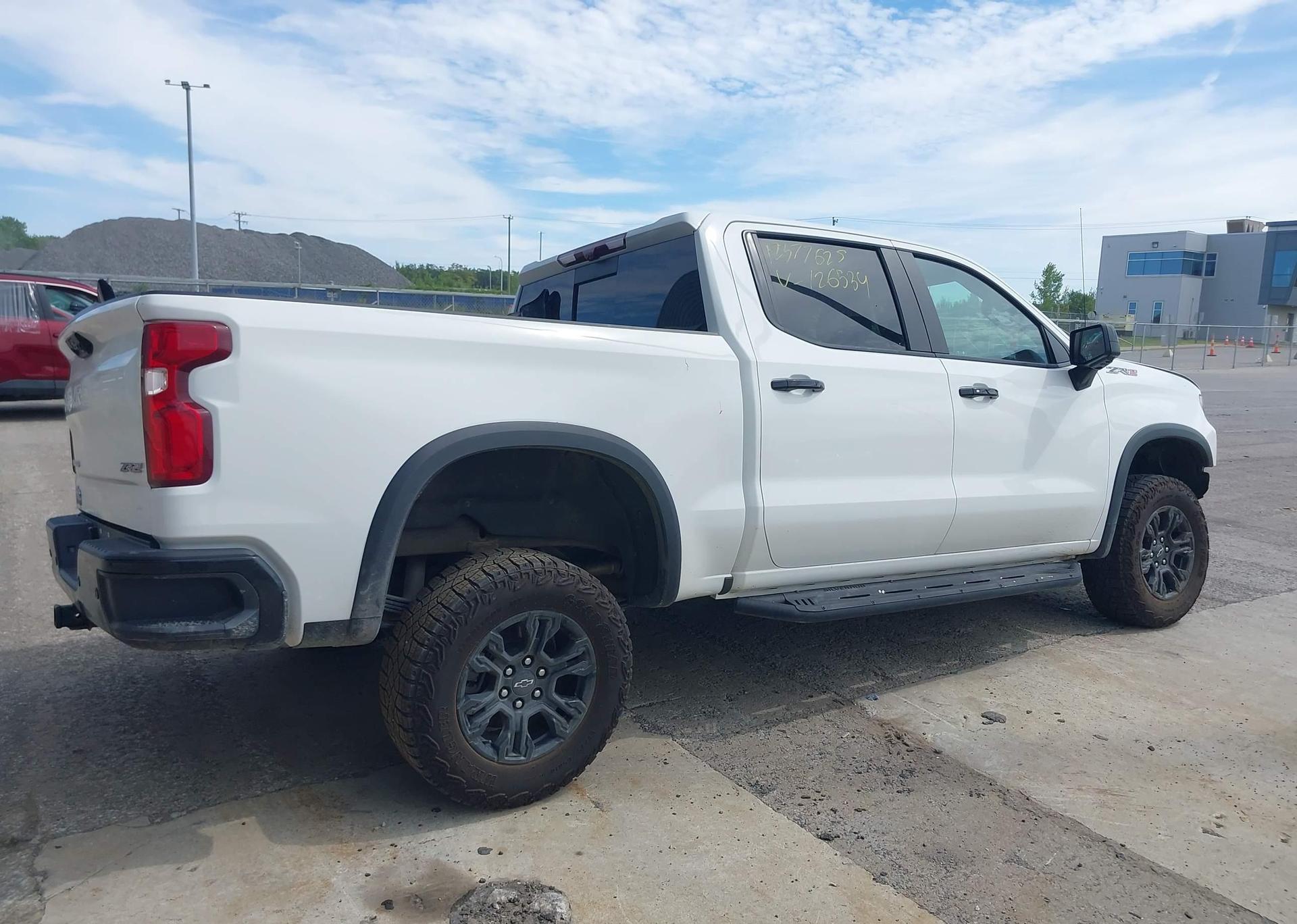 2023 CHEVROLET SILVERADO K1500 ZR2