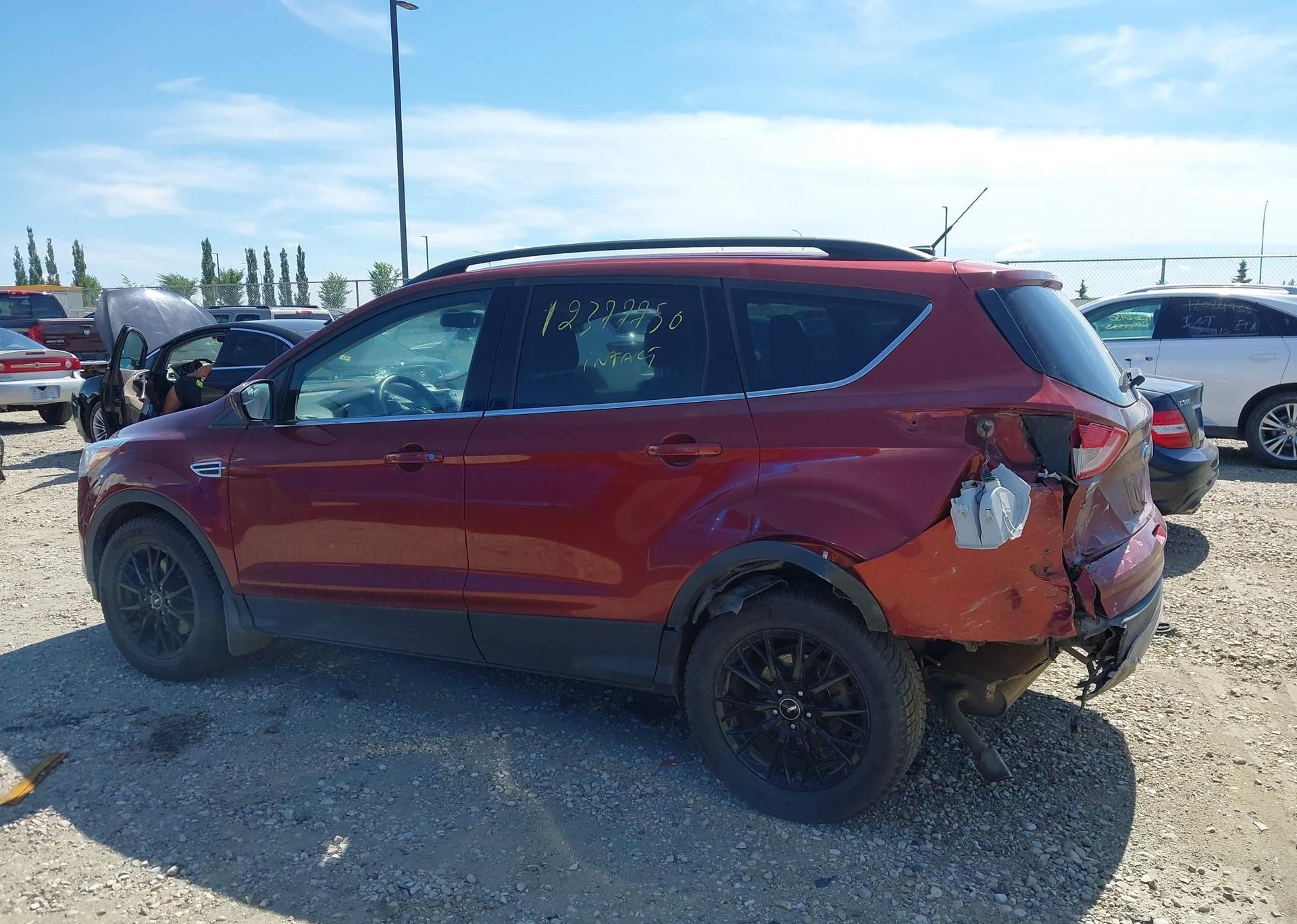 2015 FORD ESCAPE SE