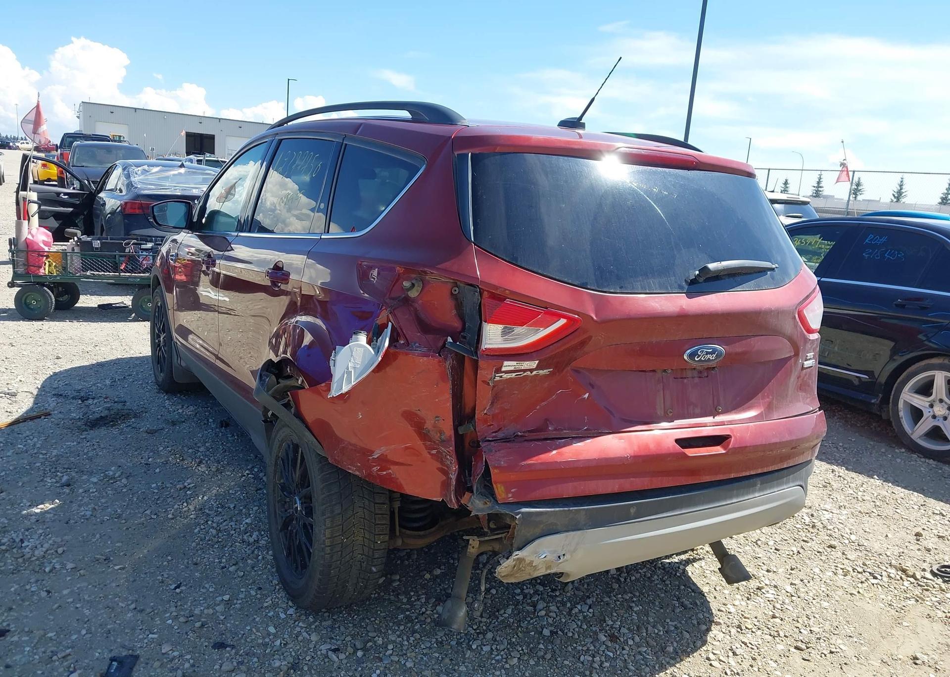 2015 FORD ESCAPE SE
