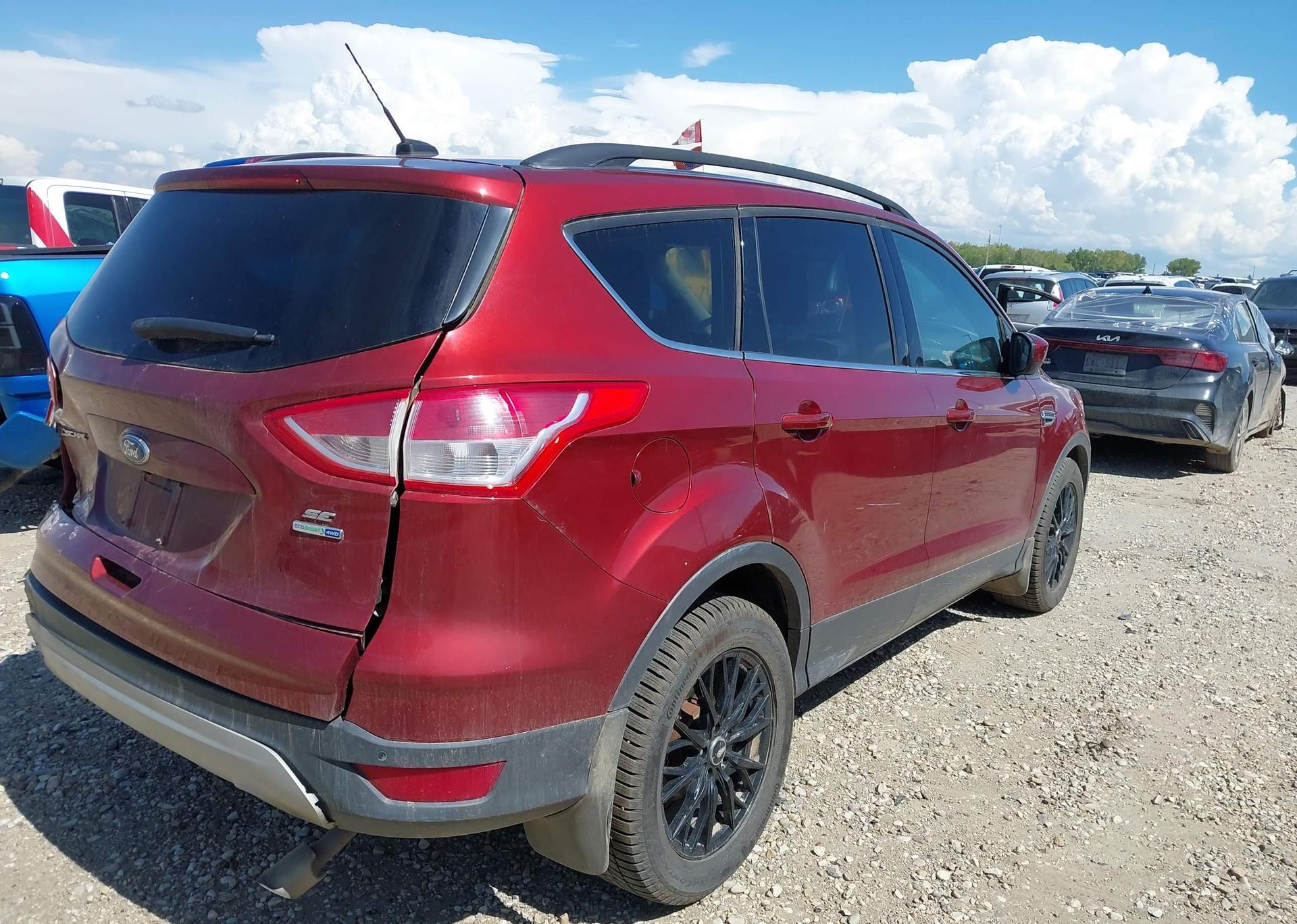 2015 FORD ESCAPE SE