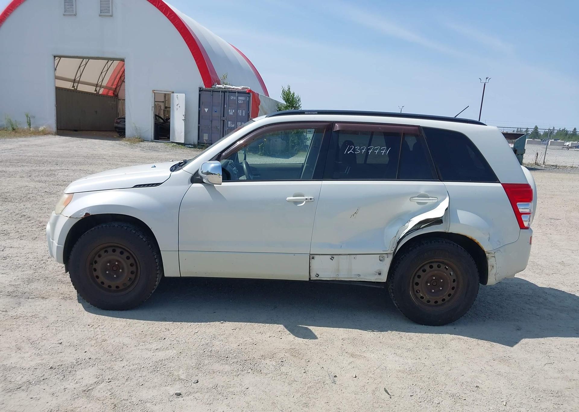 2011 SUZUKI GRAND VITARA JX