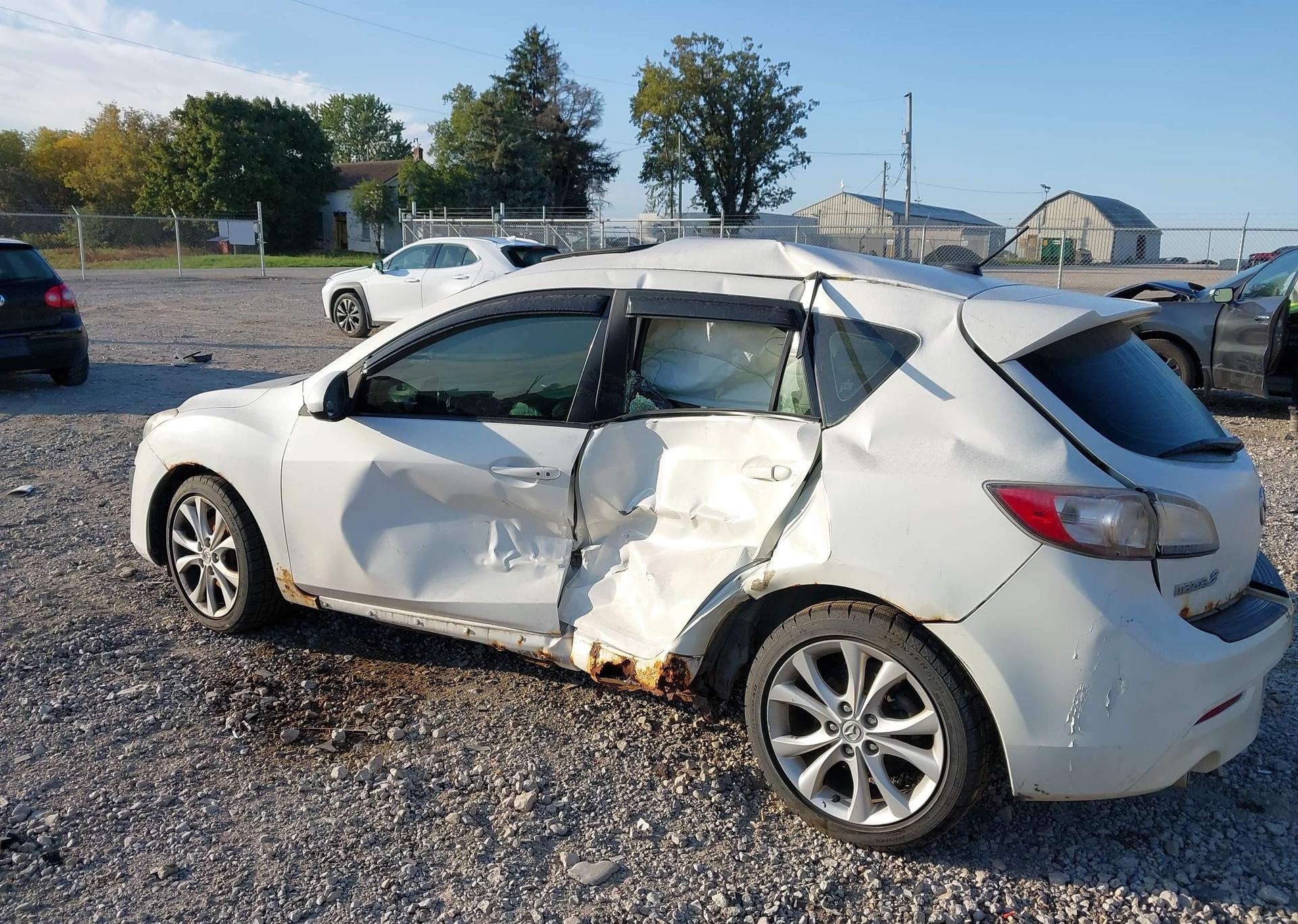 2011 MAZDA MAZDA3 GT