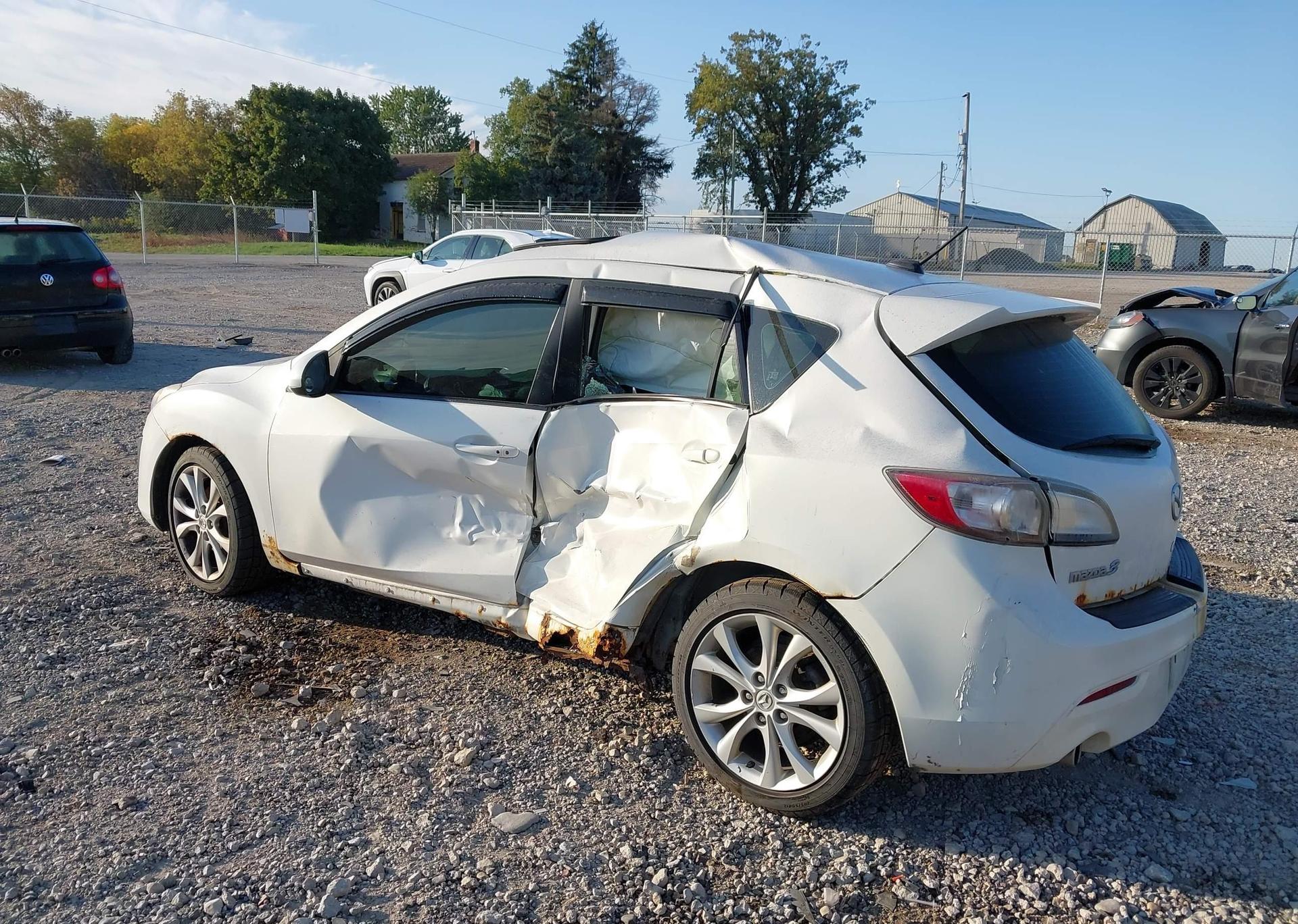 2011 MAZDA MAZDA3 GT