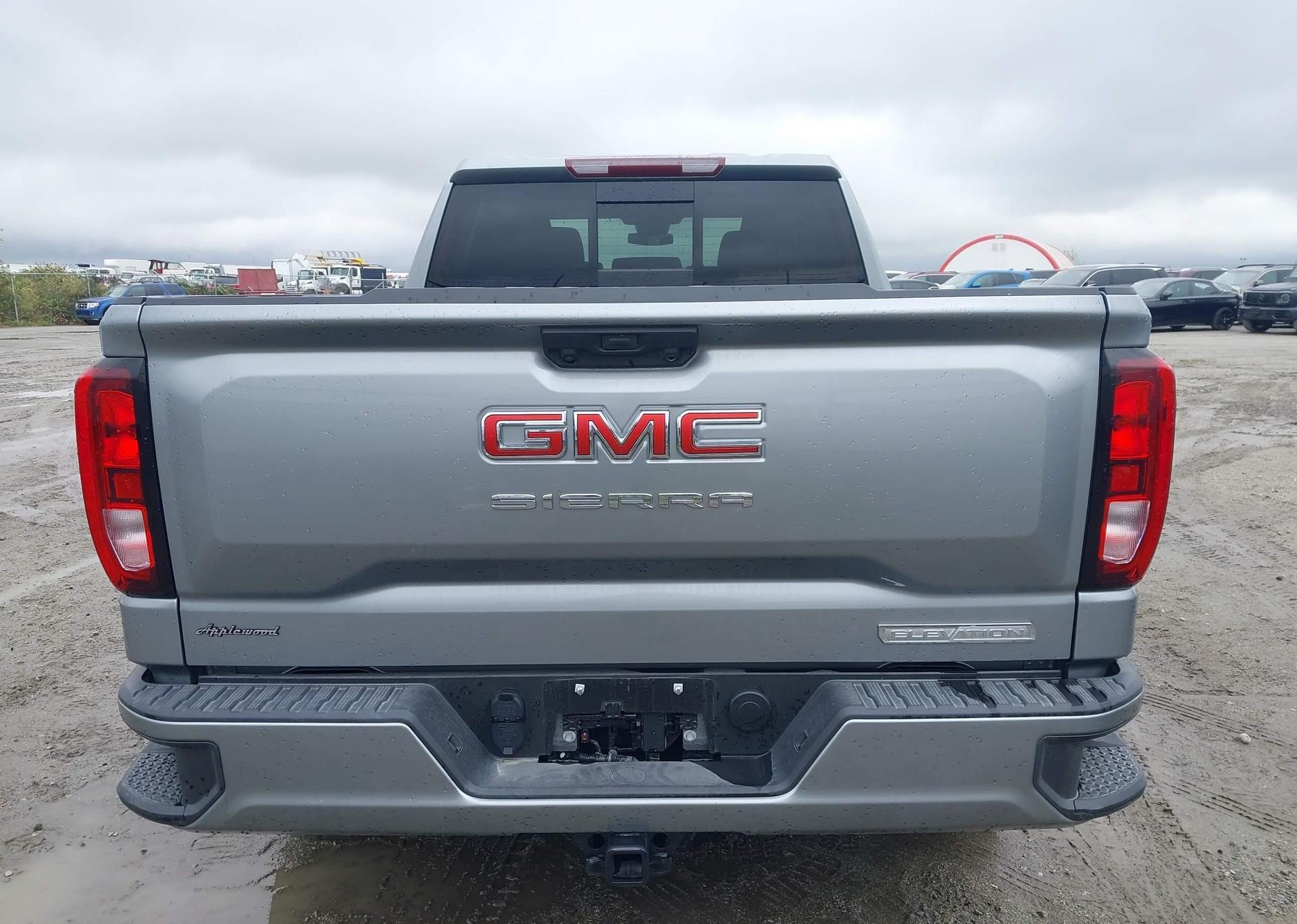 2025 GMC SIERRA K1500 ELEVATION
