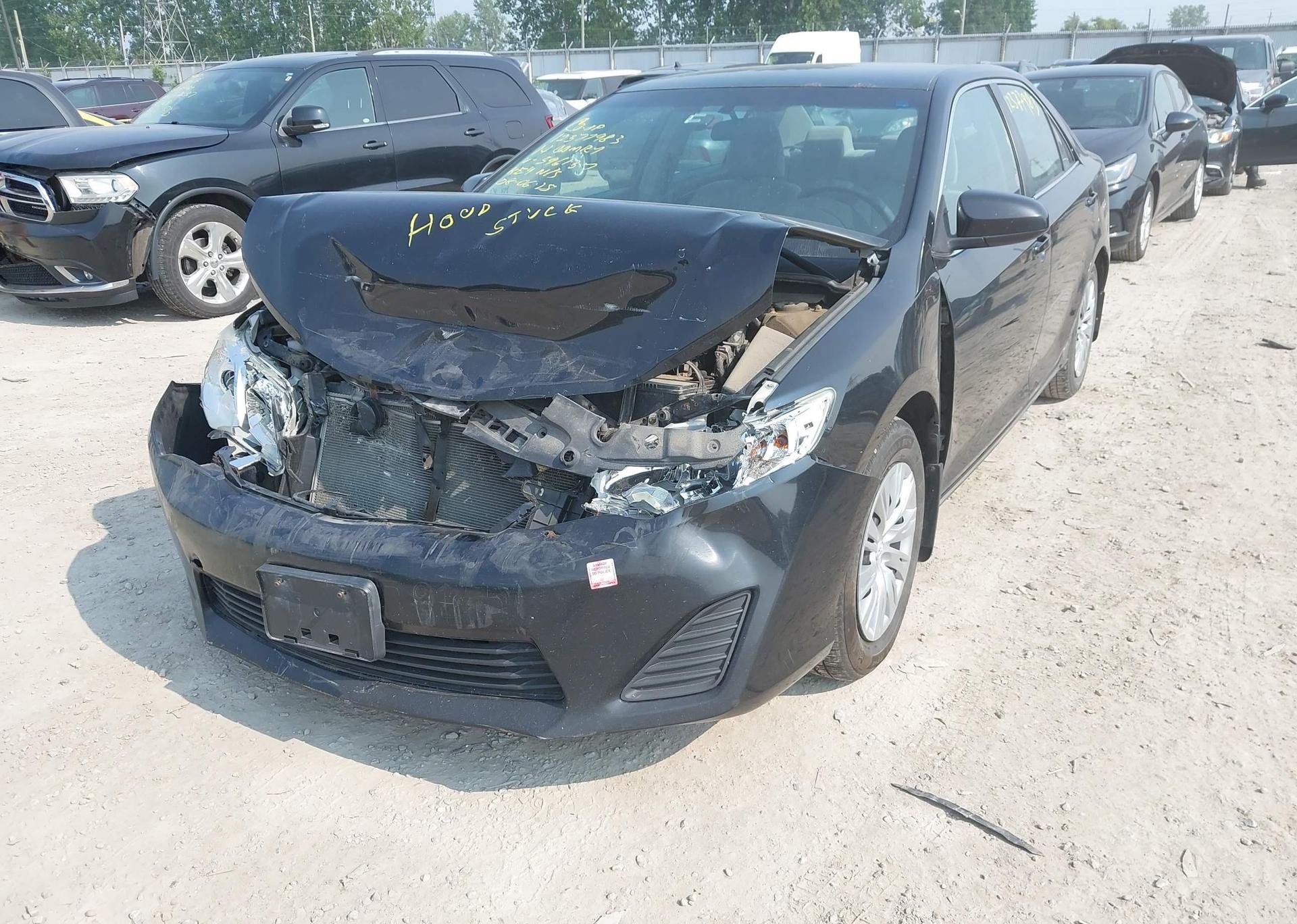 2014 TOYOTA CAMRY LE