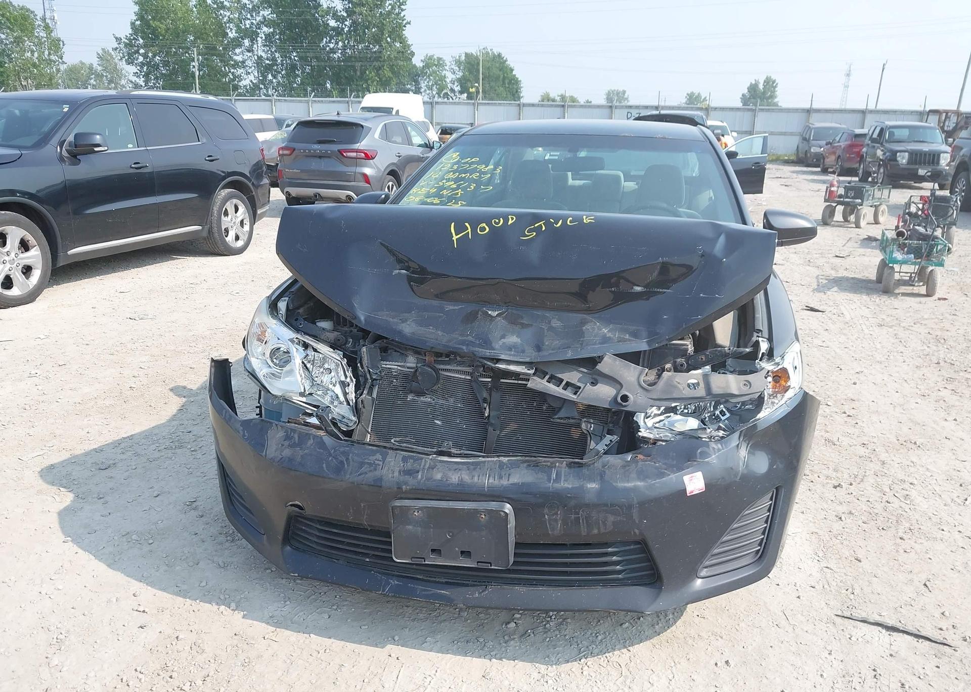 2014 TOYOTA CAMRY LE