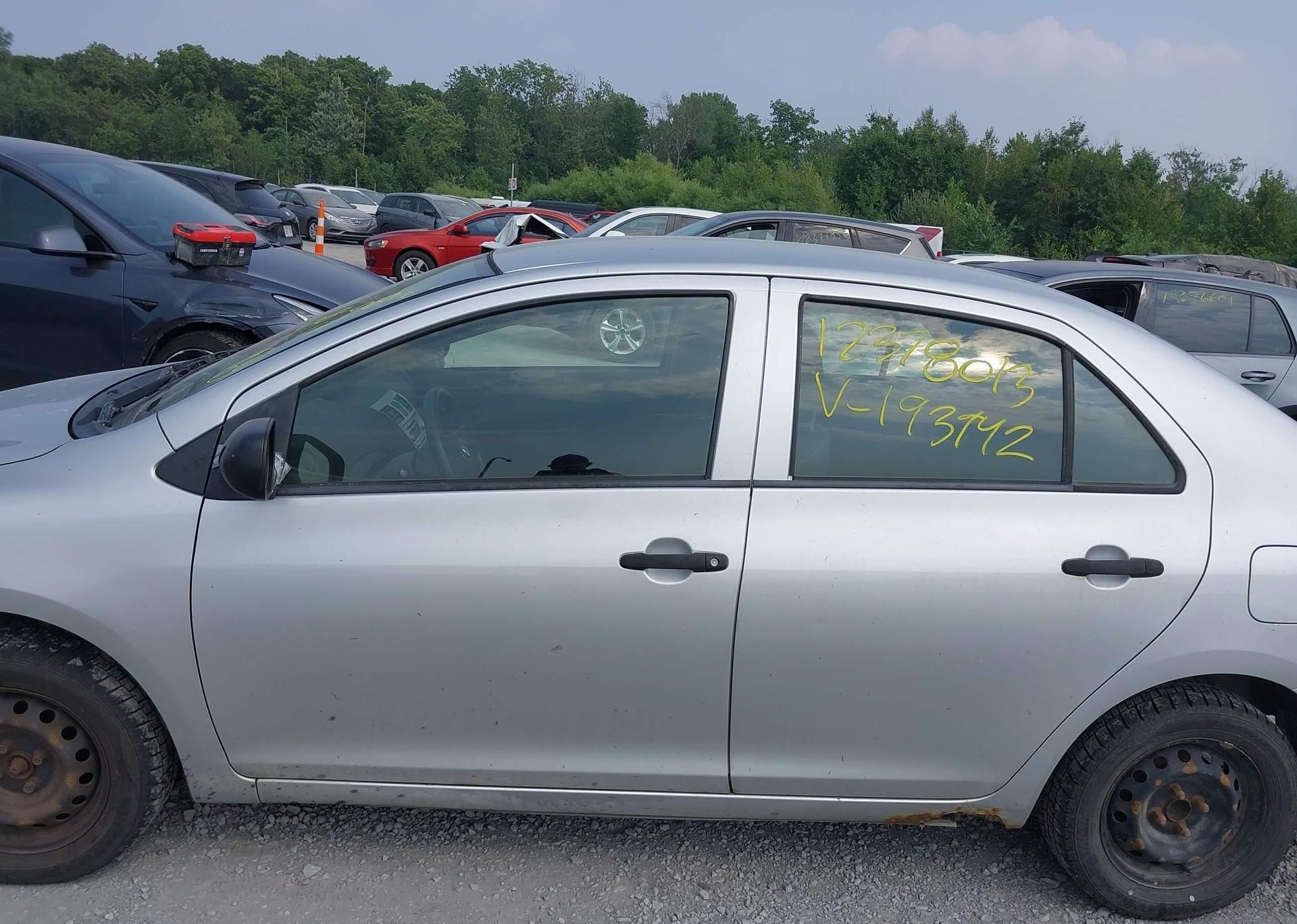 2008 TOYOTA YARIS