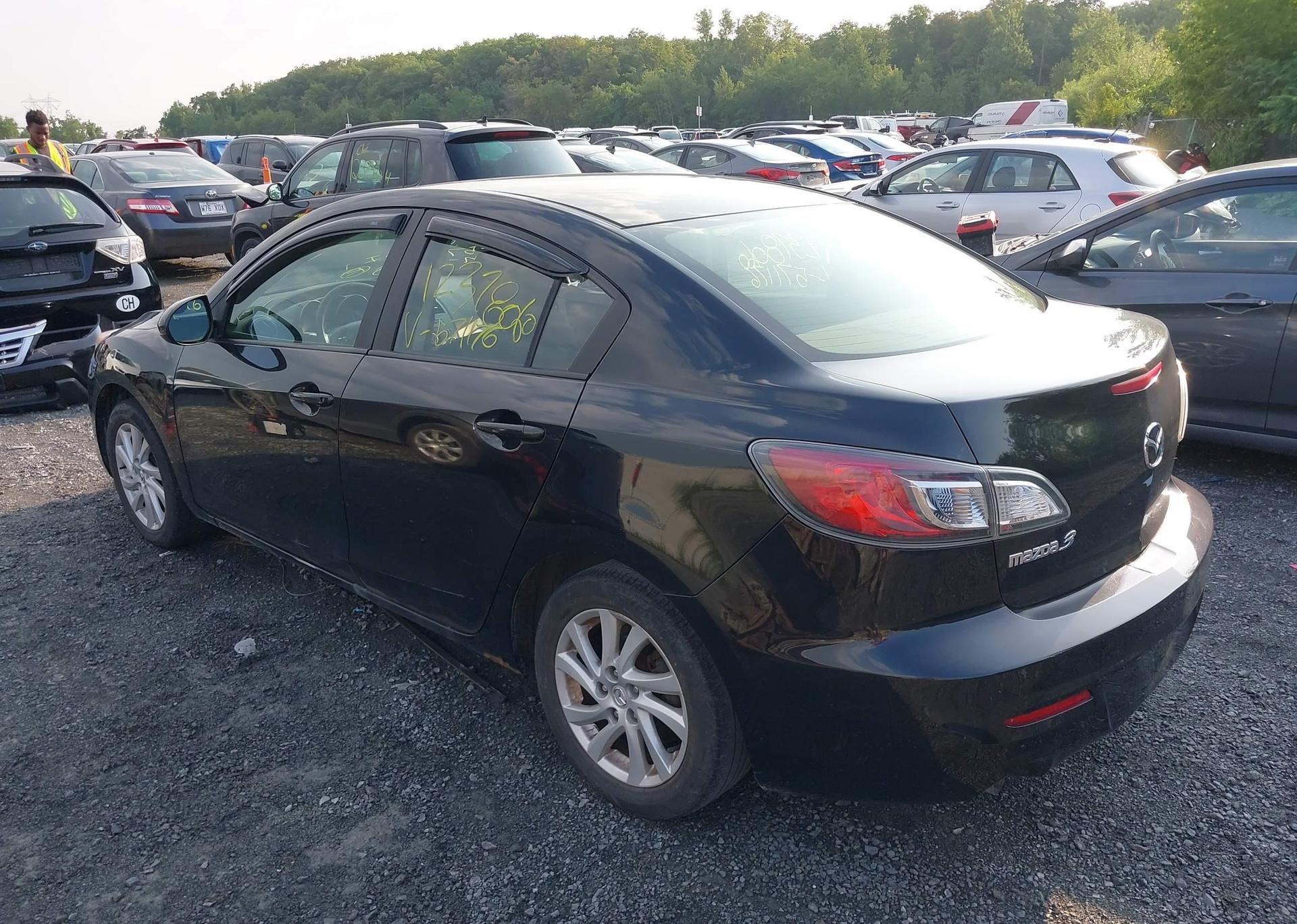 2012 MAZDA 3 I