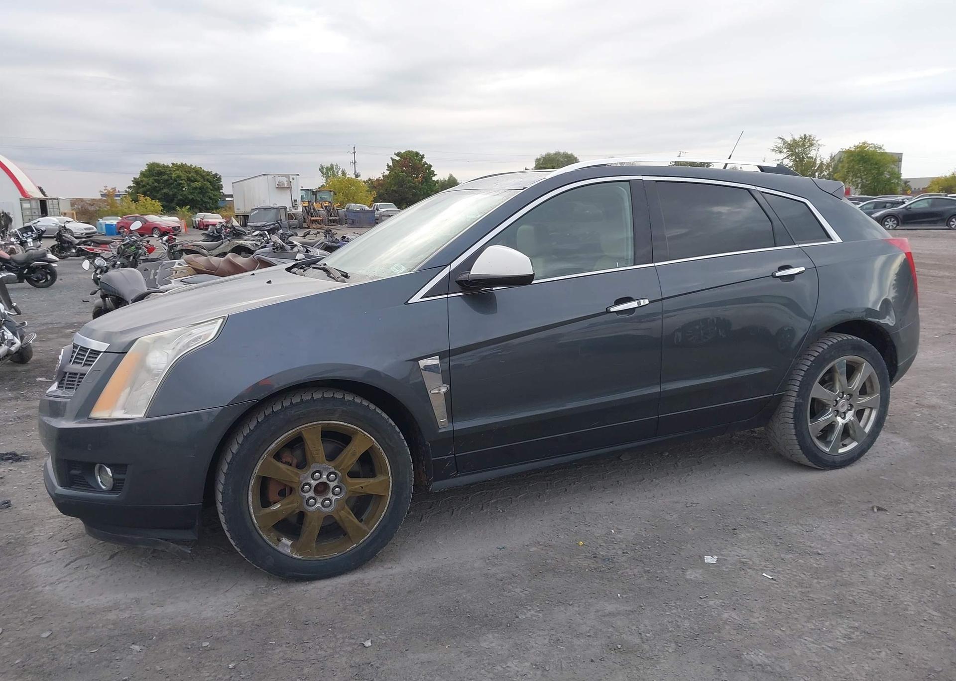 2011 CADILLAC SRX PERFORMANCE COLLECTION