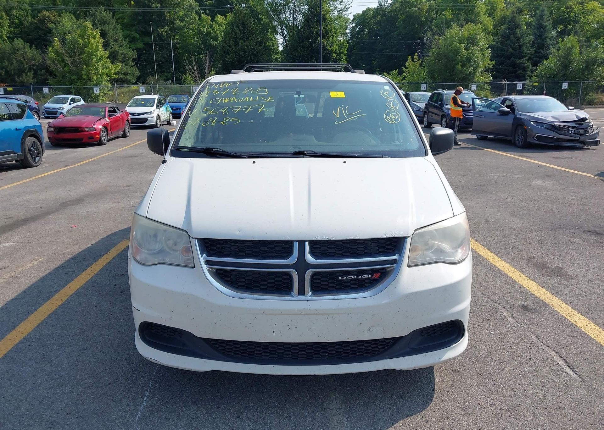 2013 DODGE GRAND CARAVAN SE