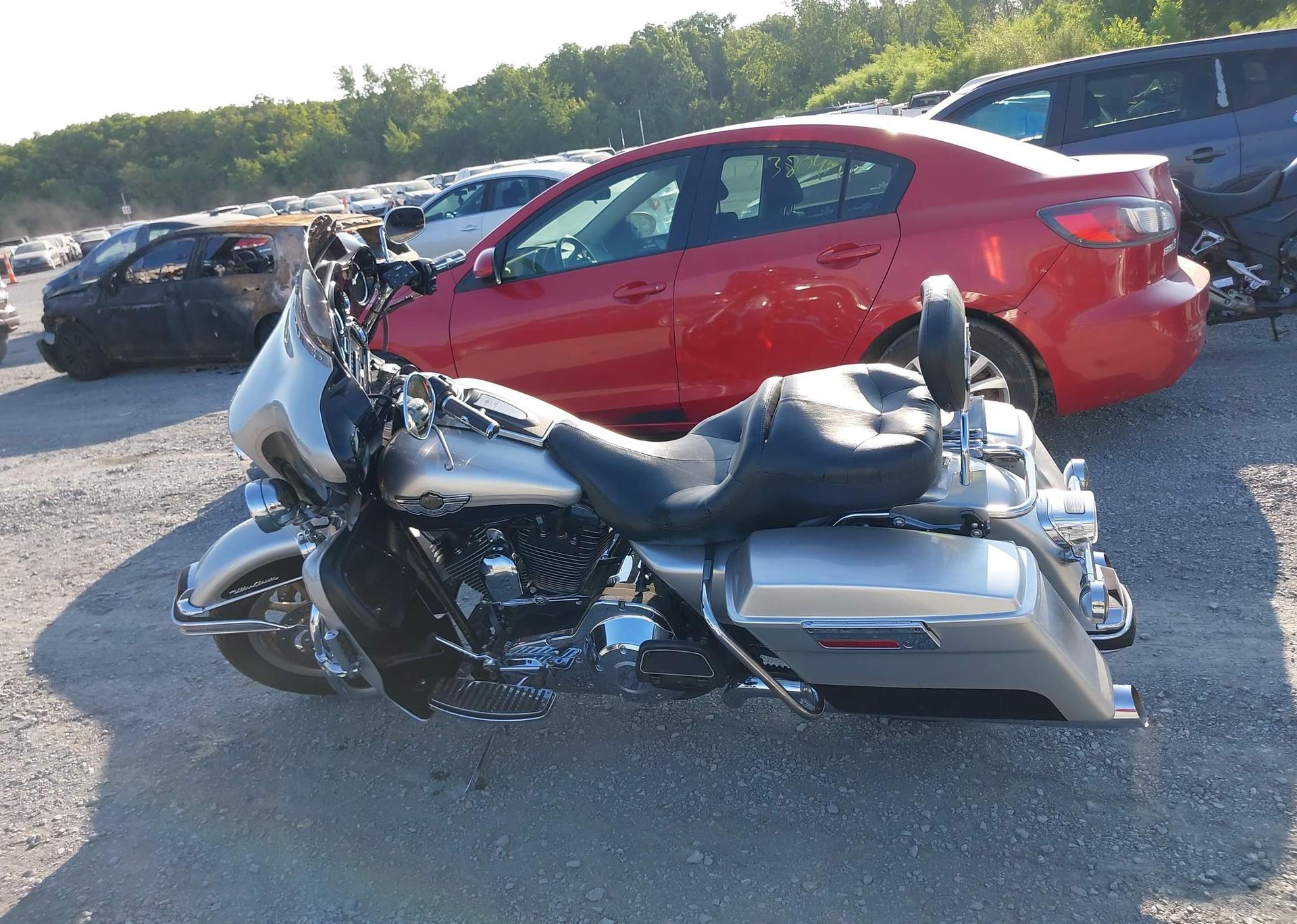 2003 HARLEY-DAVIDSON FLTRI ANNIVERSARY