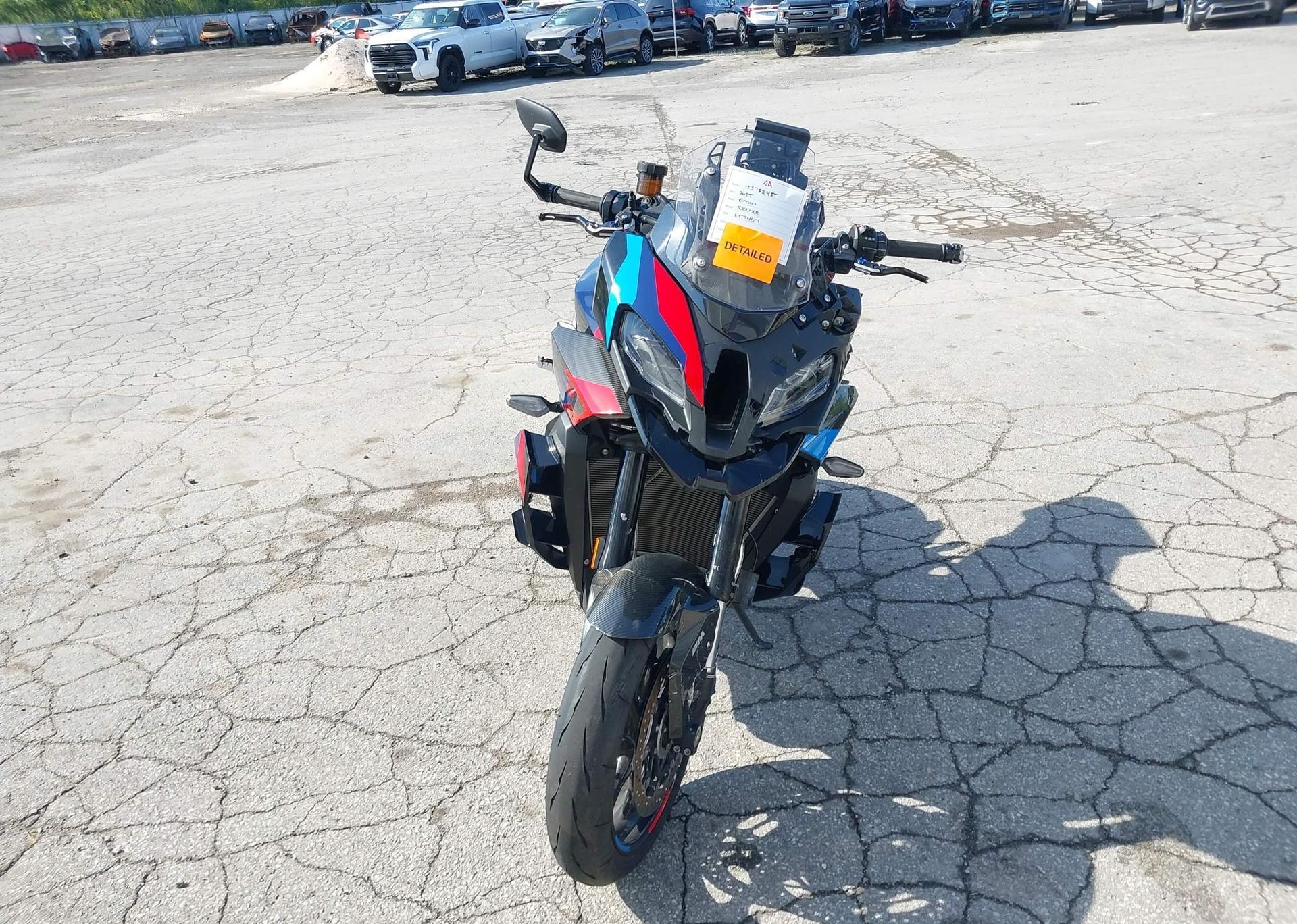 2025 BMW M 1000 XR
