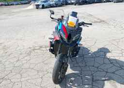 2025 BMW M 1000 XR