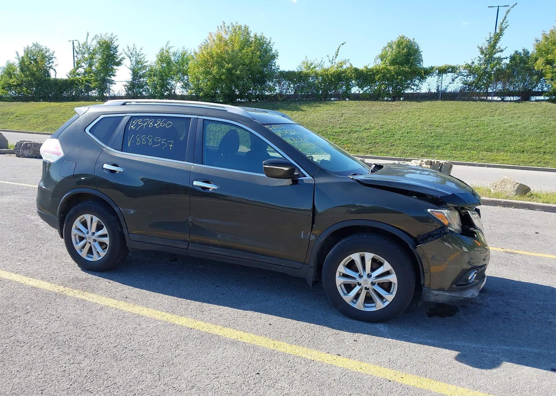 2015 NISSAN ROGUE S