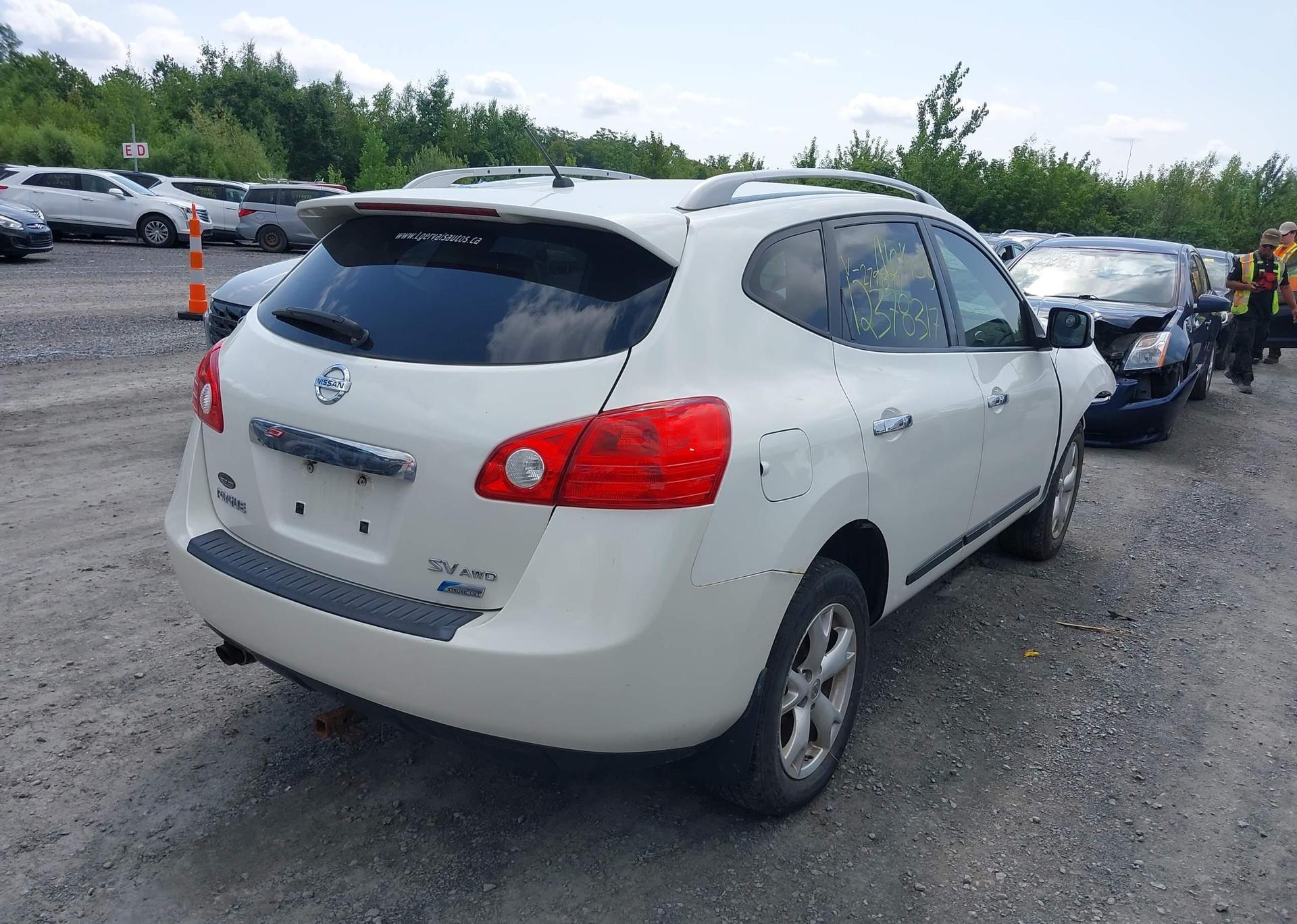 2011 NISSAN ROGUE S