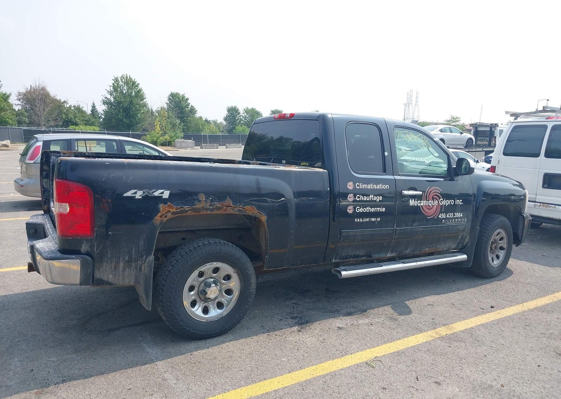 2011 CHEVROLET SILVERADO K1500 LS