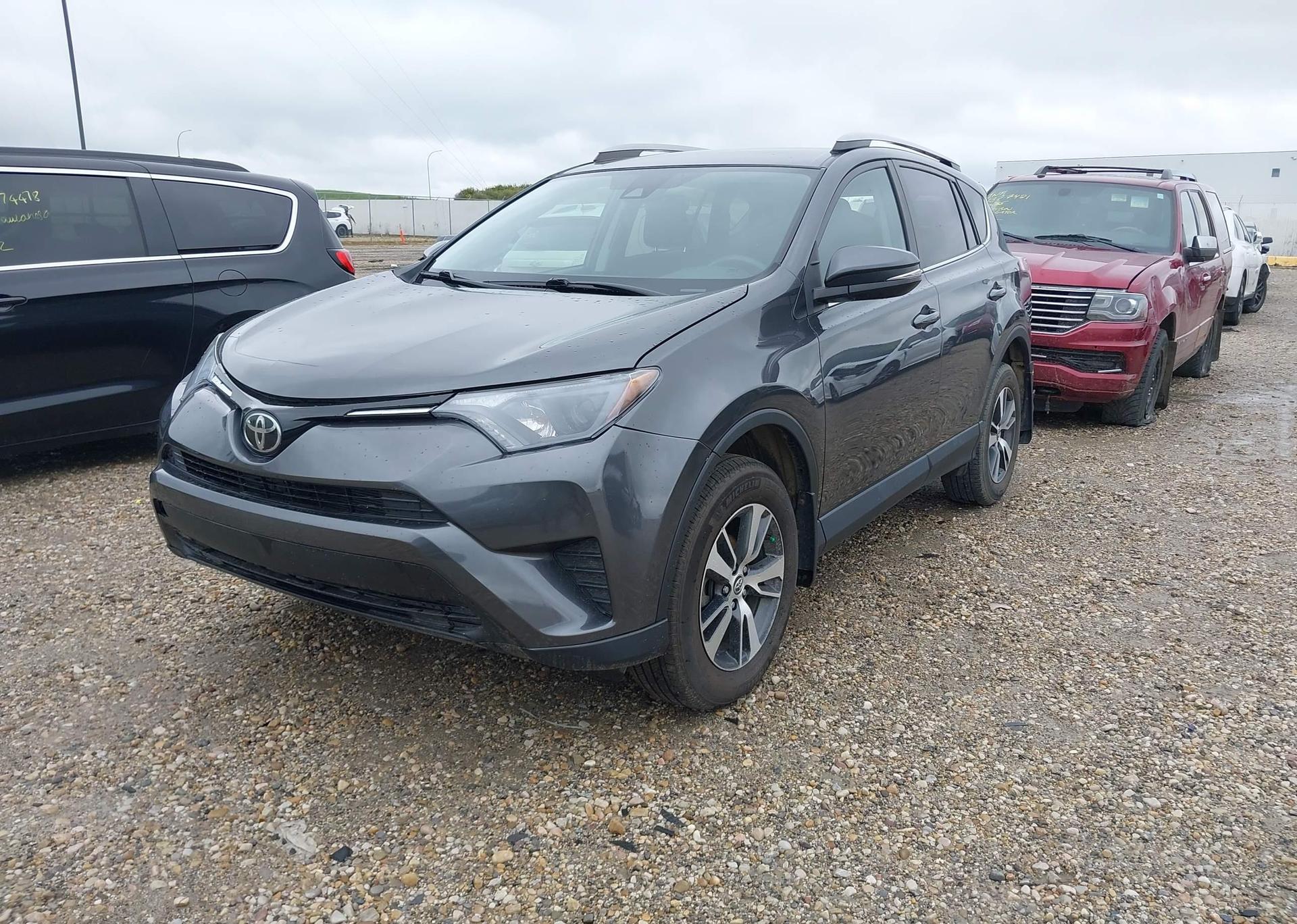 2018 TOYOTA RAV4 LE