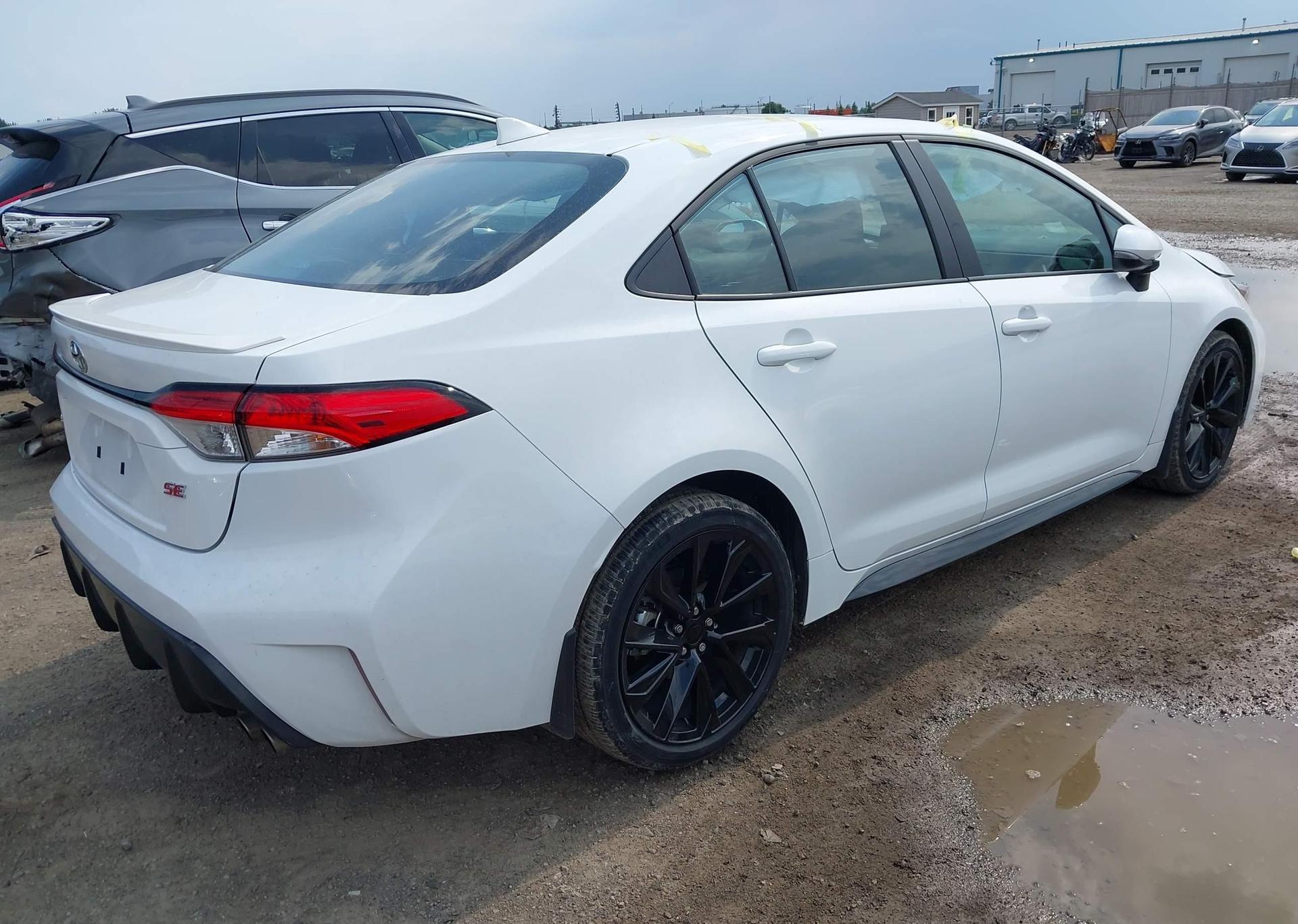 2025 TOYOTA COROLLA SE
