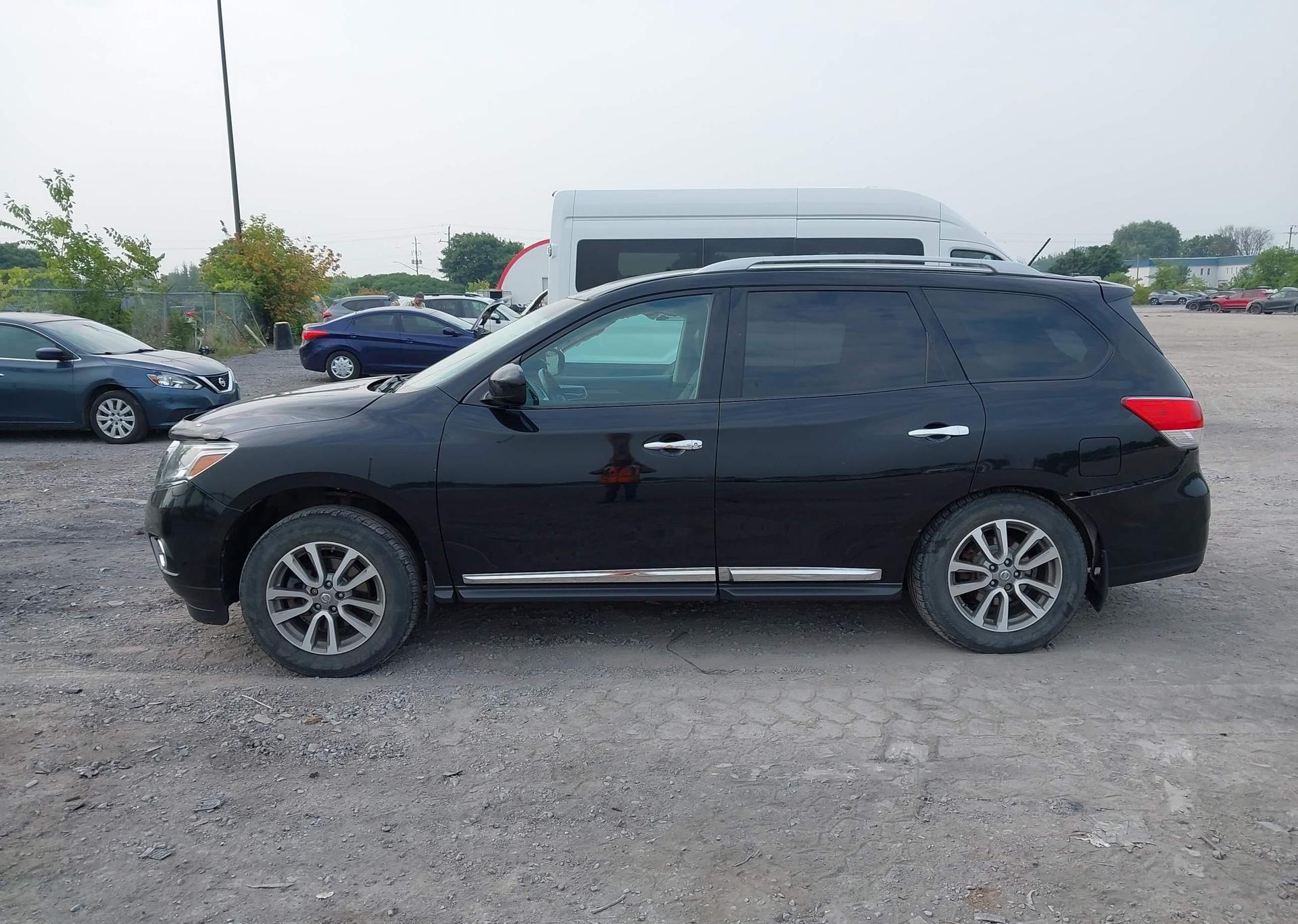 2014 NISSAN PATHFINDER PLATINUM