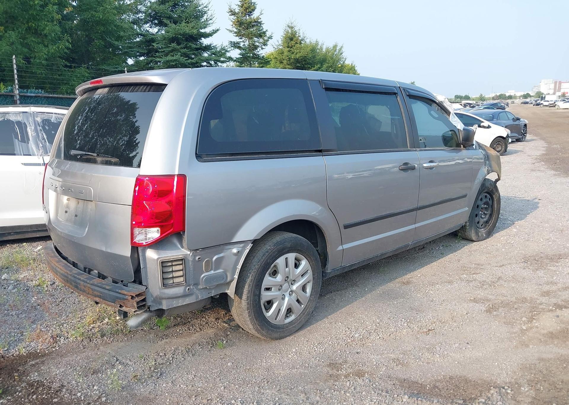 2016 DODGE GRAND CARAVAN SE