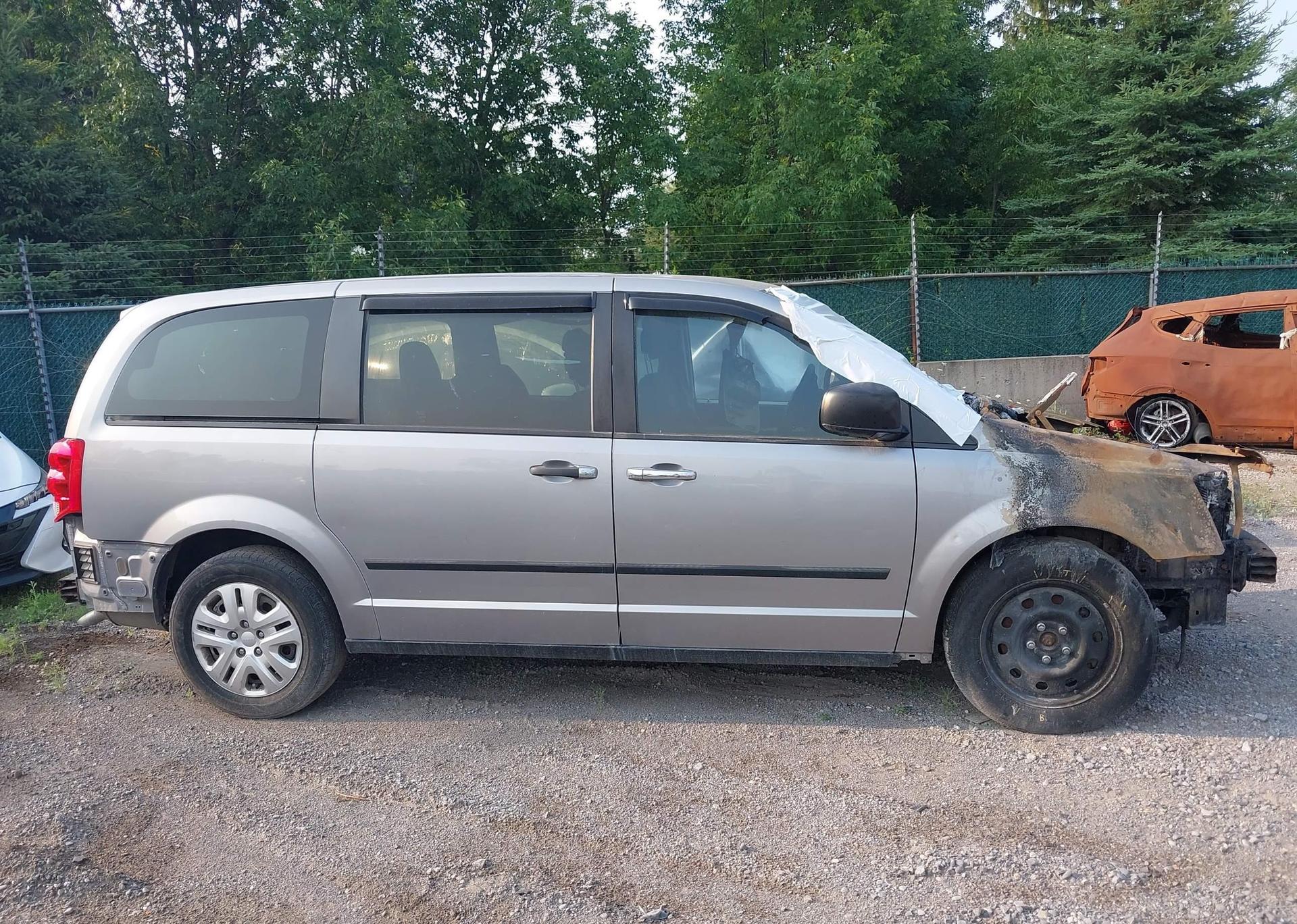 2016 DODGE GRAND CARAVAN SE