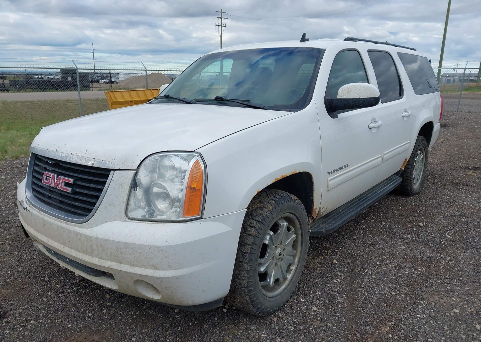 2014 GMC YUKON XL 1500 SLE