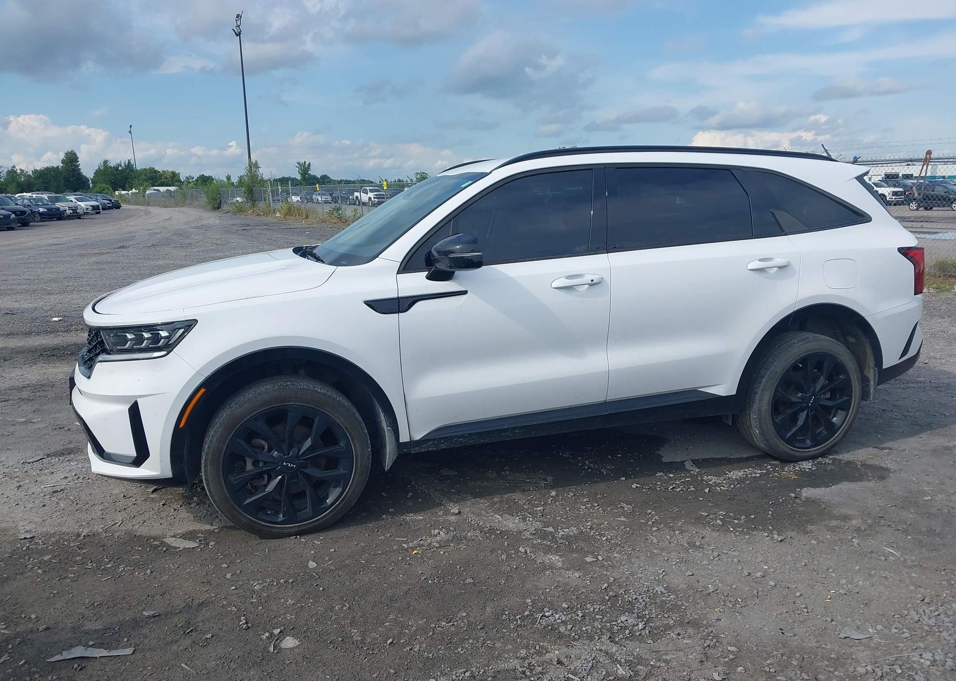 2022 KIA SORENTO EX