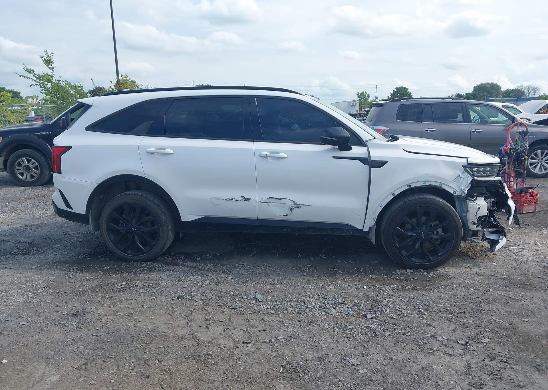 2022 KIA SORENTO EX