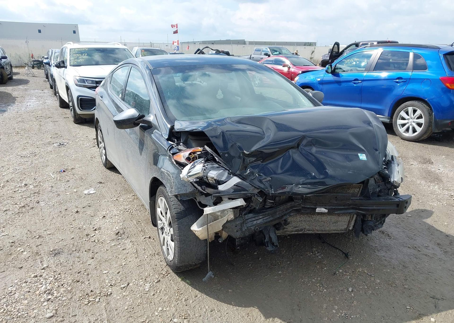 2013 HYUNDAI ELANTRA GL