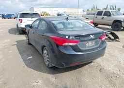 2013 HYUNDAI ELANTRA GL
