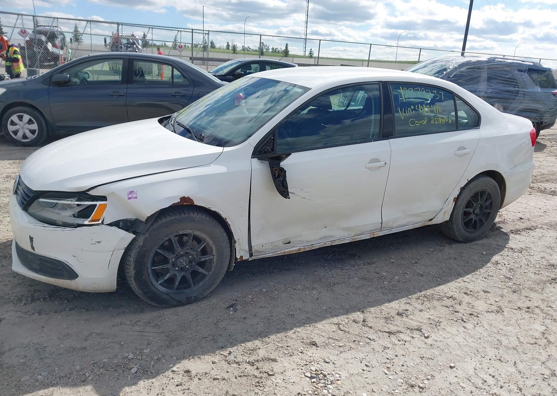 2013 VOLKSWAGEN JETTA 2.0L TRENDLINE
