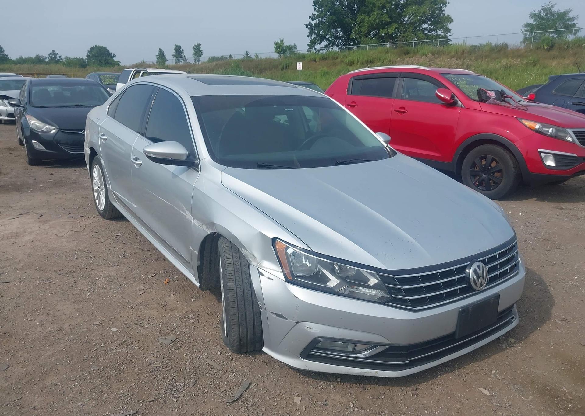 2016 VOLKSWAGEN PASSAT SE